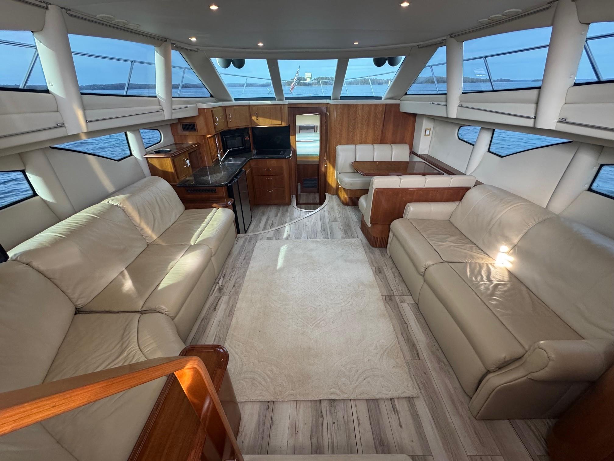 2005-carver-39-motor-yacht-power-9695152-20250226130106259-1_XLARGE