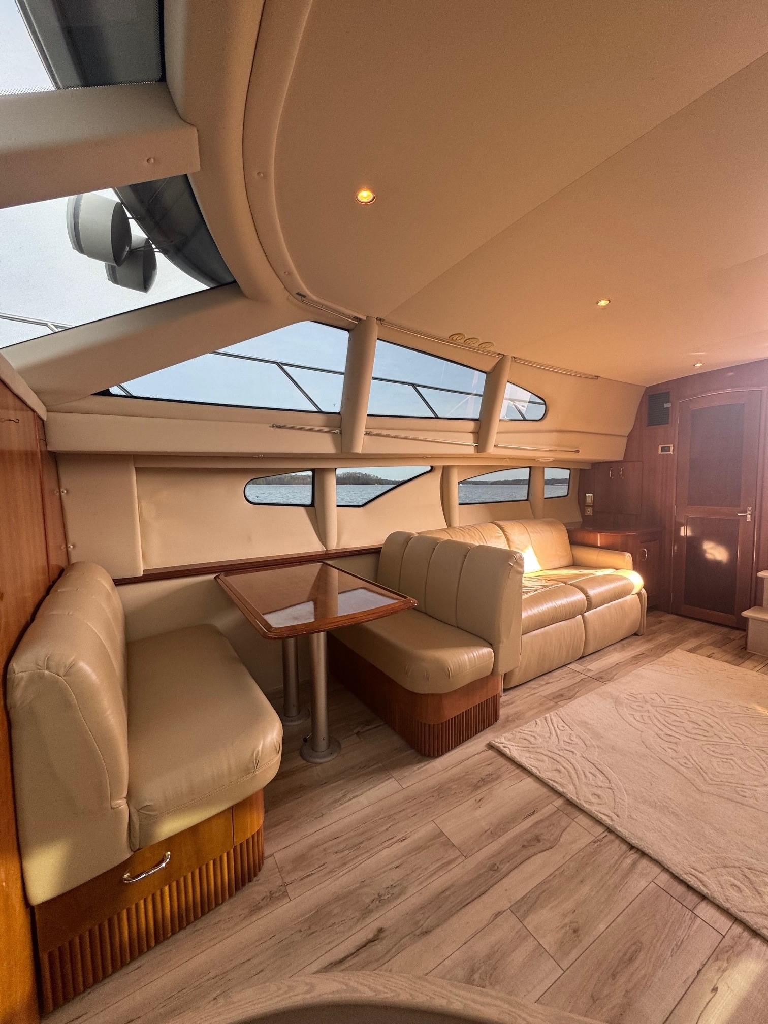 2005-carver-39-motor-yacht-power-9695152-20250226130119867-1_XLARGE
