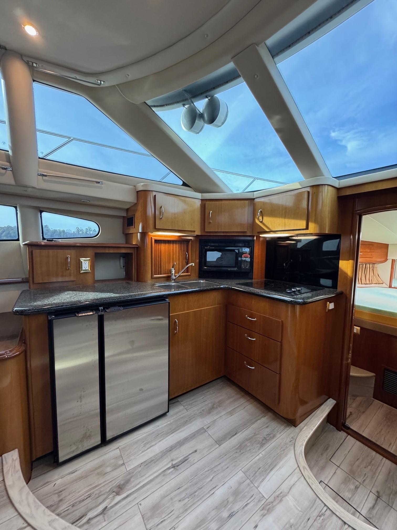 2005-carver-39-motor-yacht-power-9695152-20250226130122369-1_XLARGE