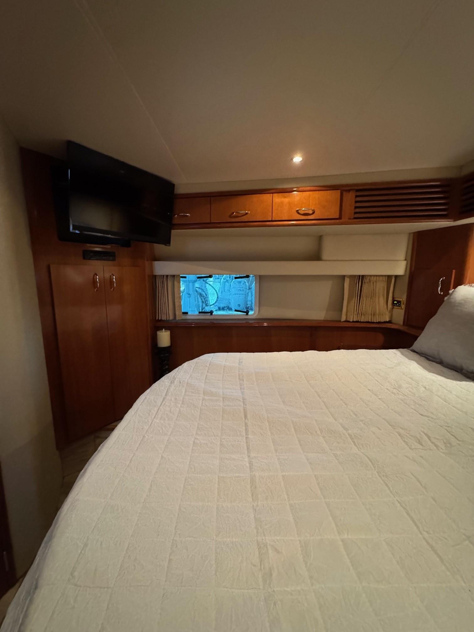 2005-carver-39-motor-yacht-power-9695152-20250226130134195-1_XLARGE