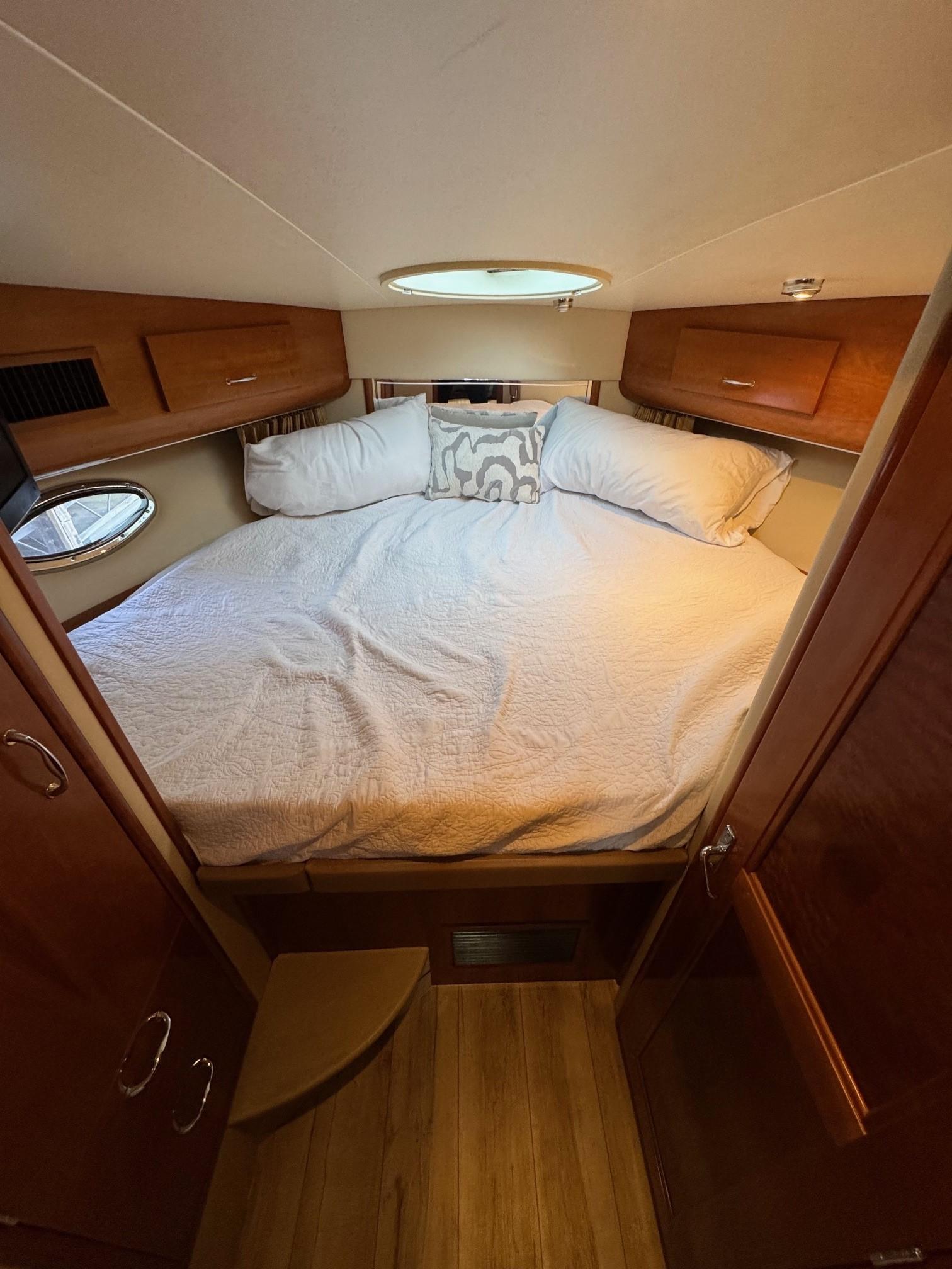 2005-carver-39-motor-yacht-power-9695152-20250226130141242-1_XLARGE