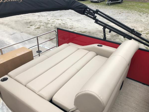 2021 Bentley boat for sale, model of the boat is 223 Swingback & Image # 26 of 29