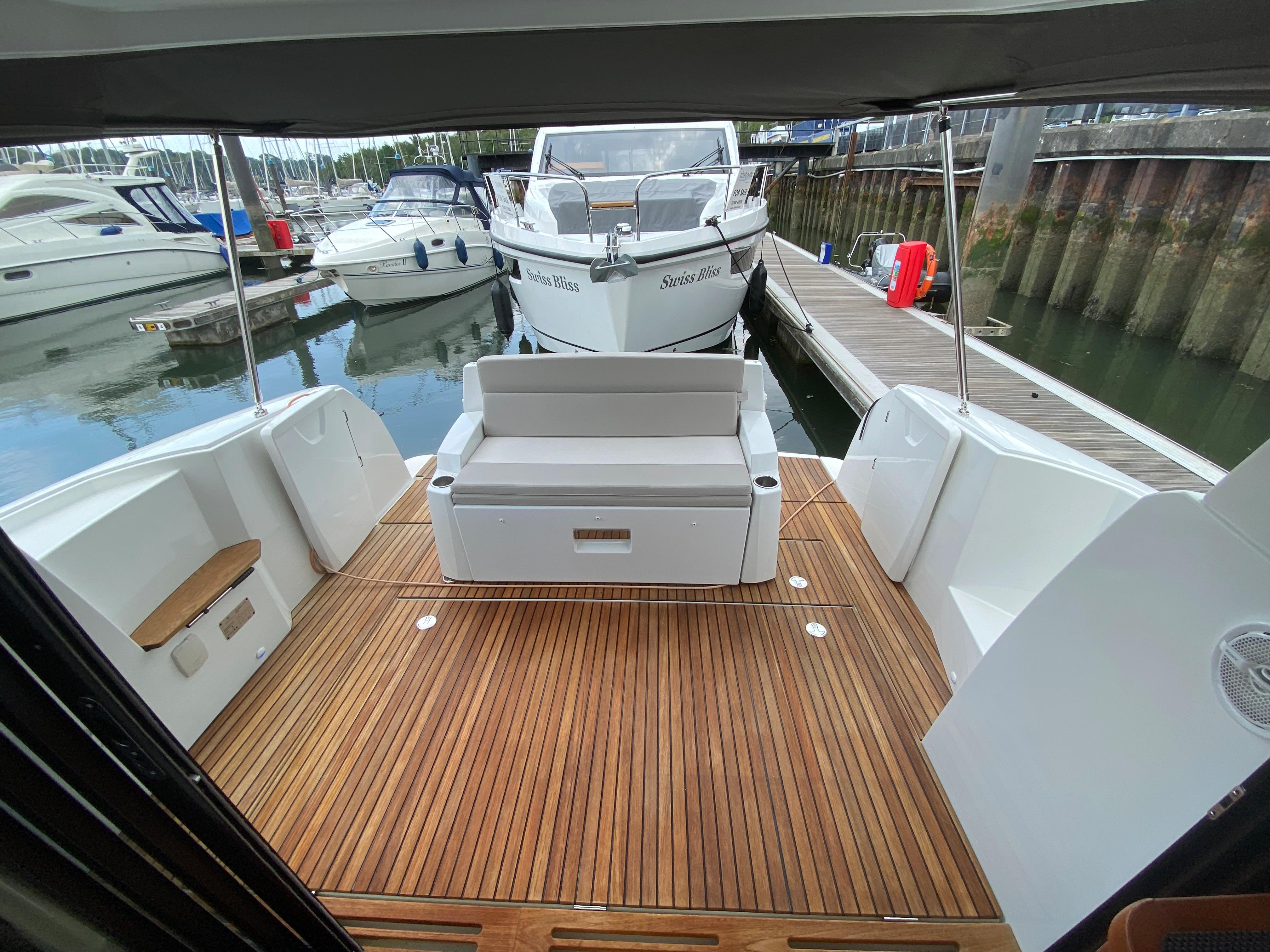 2016 Jeanneau NC 11
