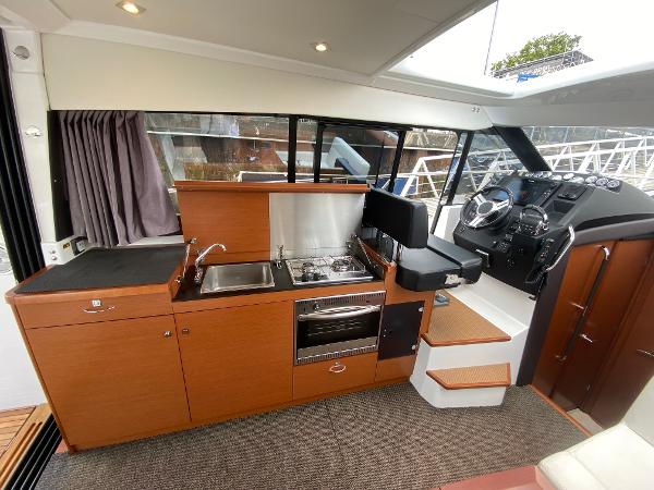 2016 Jeanneau NC 11