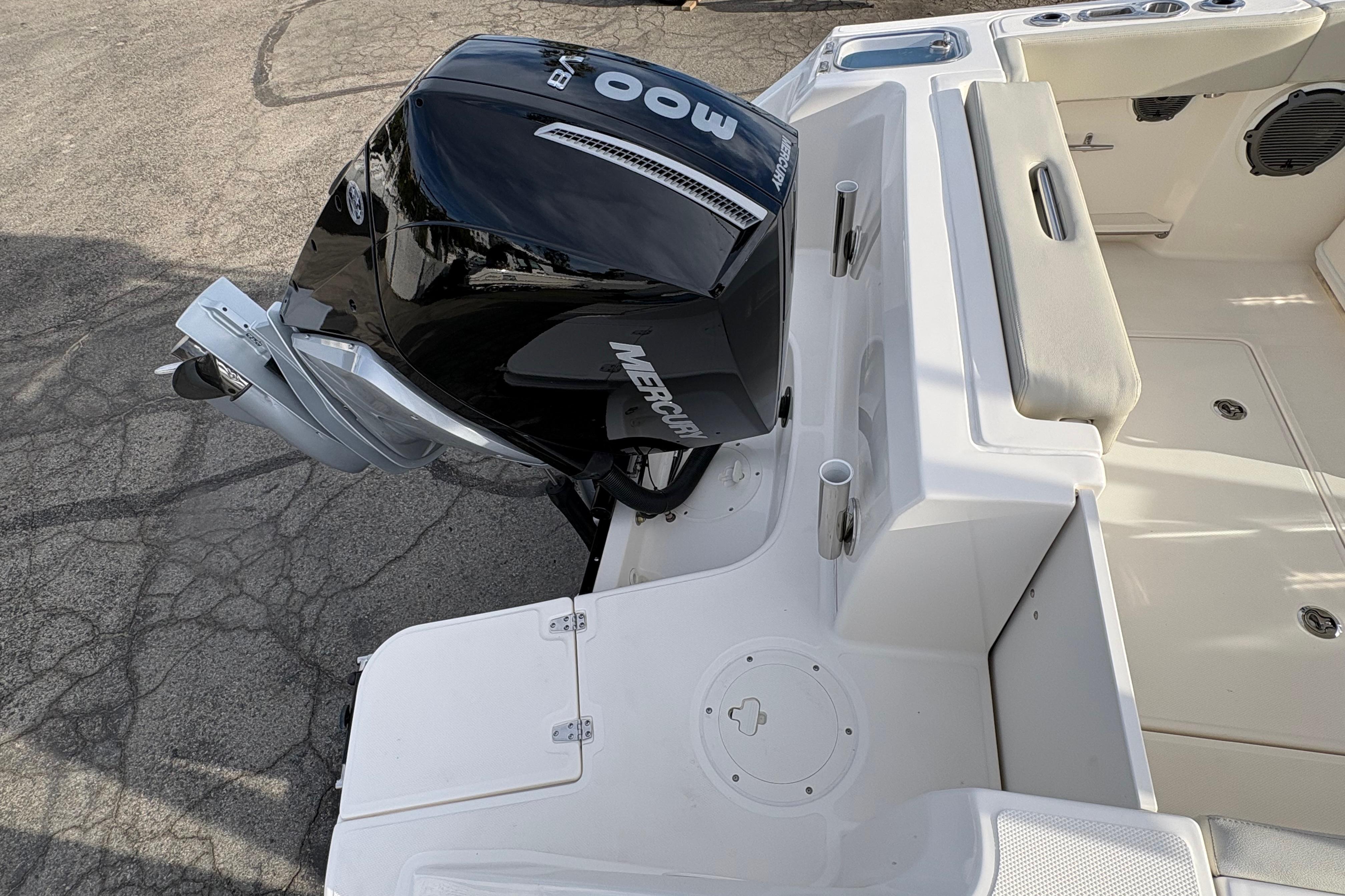 2026 Boston Whaler 240 Vantage #BW0449K inventory image at Sun Country Marine Group, Newport Beach