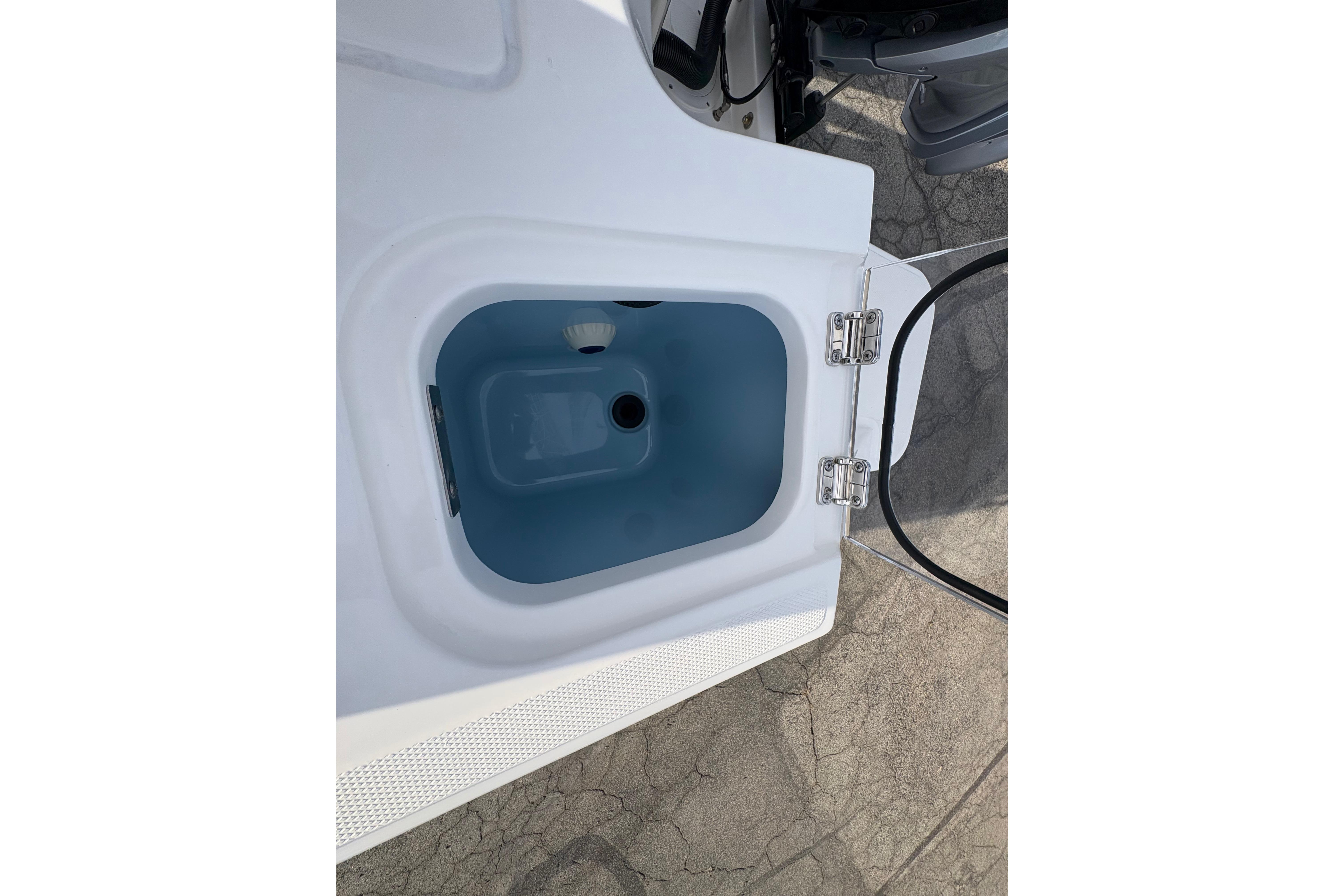 2026 Boston Whaler 240 Vantage #BW0449K inventory image at Sun Country Marine Group, Newport Beach