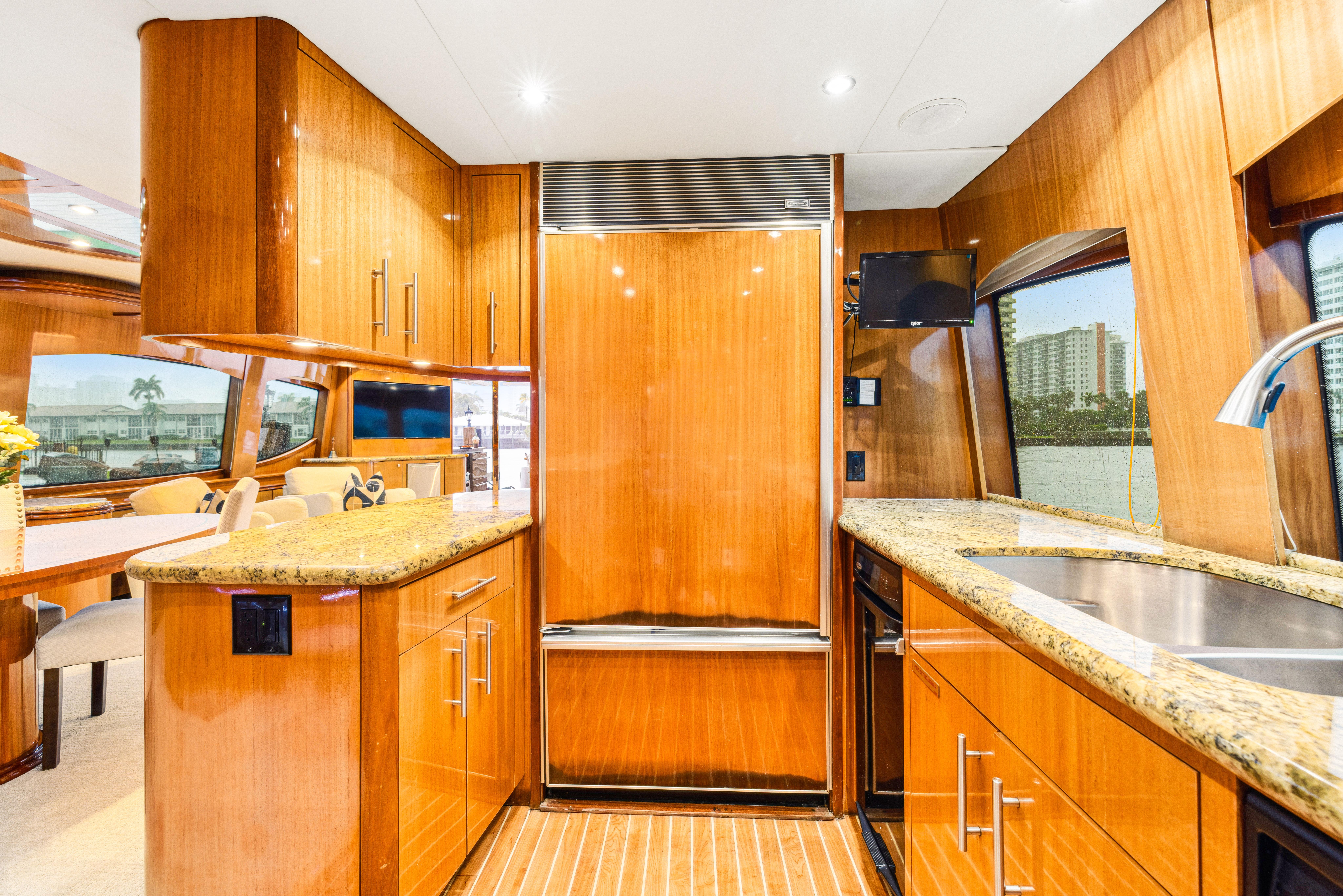 Hatteras-80 Motor Yacht 2005-Corporate Approved 2 FL-US-9745161 | Thumbnail