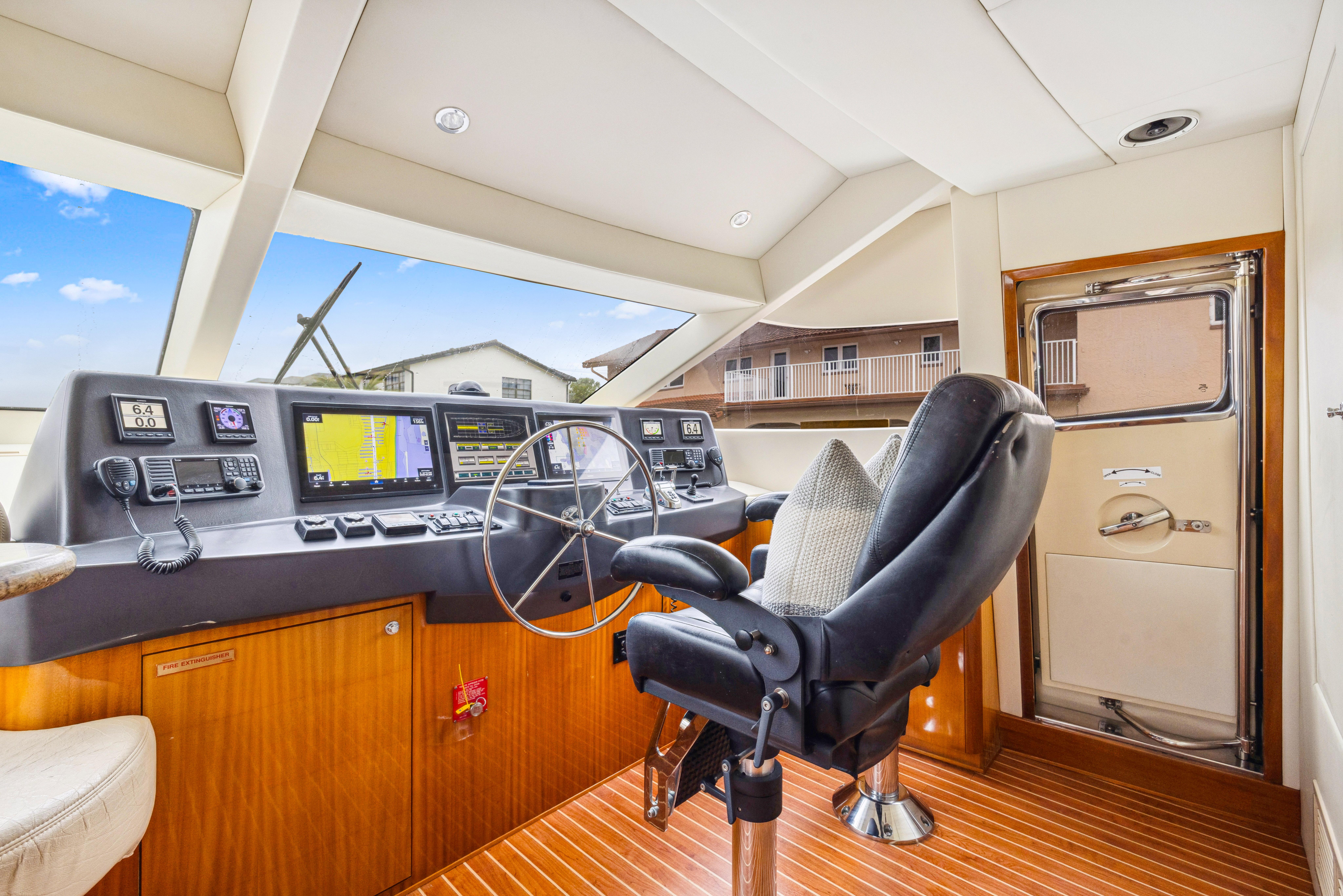Hatteras-80 Motor Yacht 2005-Corporate Approved 2 FL-US-9745161 | Thumbnail