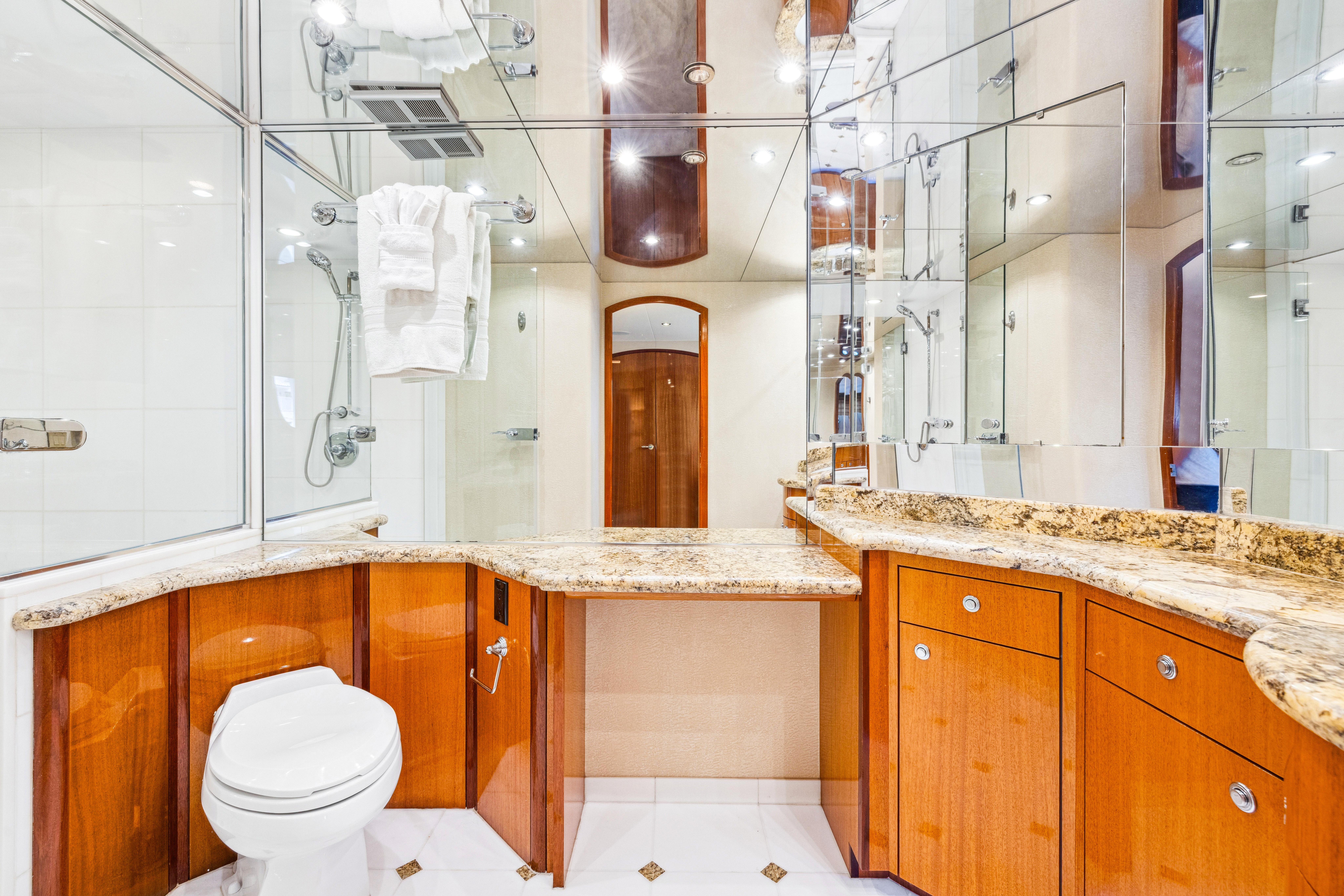 Hatteras-80 Motor Yacht 2005-Corporate Approved 2 FL-US-9745161 | Thumbnail