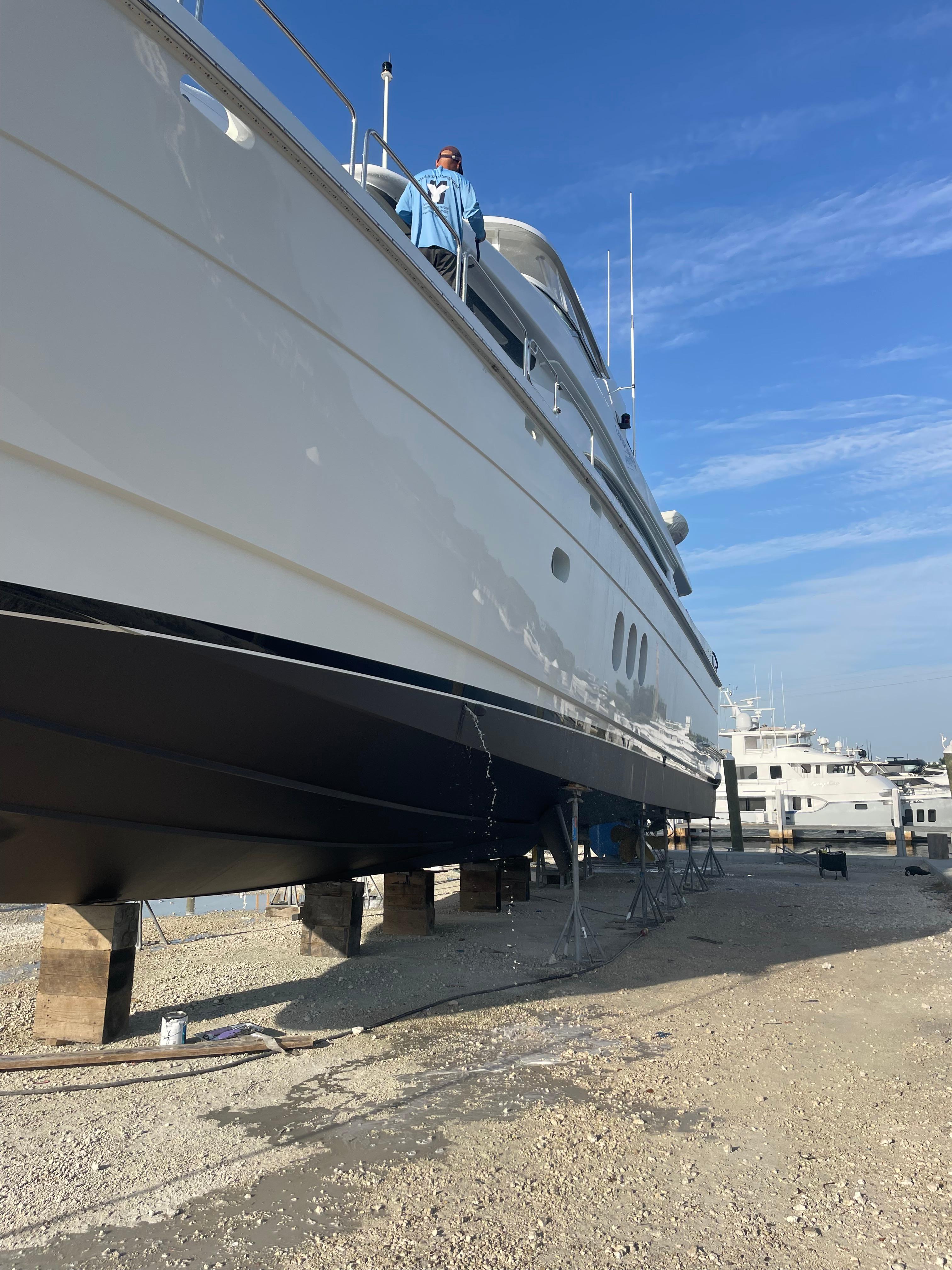 Hatteras-80 Motor Yacht 2005-Corporate Approved 2 FL-US-9745161 | Thumbnail
