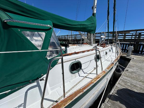 37' Pacific Seacraft, Listing Number 100915657, Image No. 12