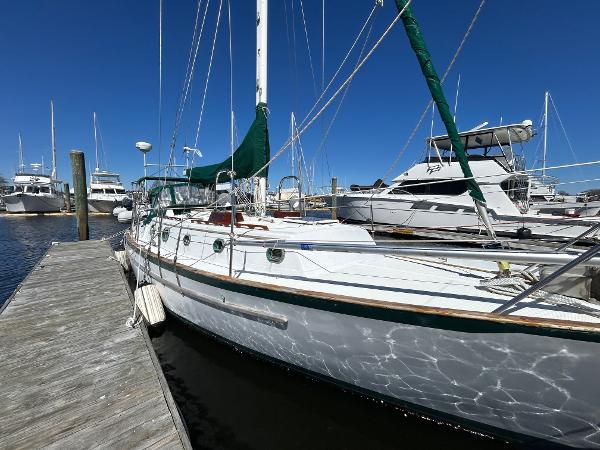 37' Pacific Seacraft, Listing Number 100915657, Image No. 4
