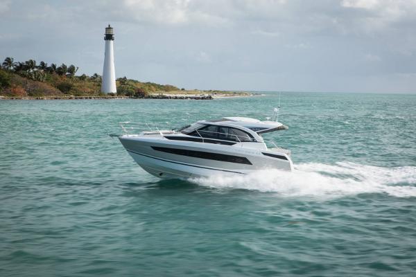 2019 Jeanneau Leader 33
