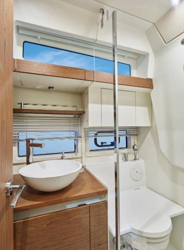 2019 Jeanneau Leader 33