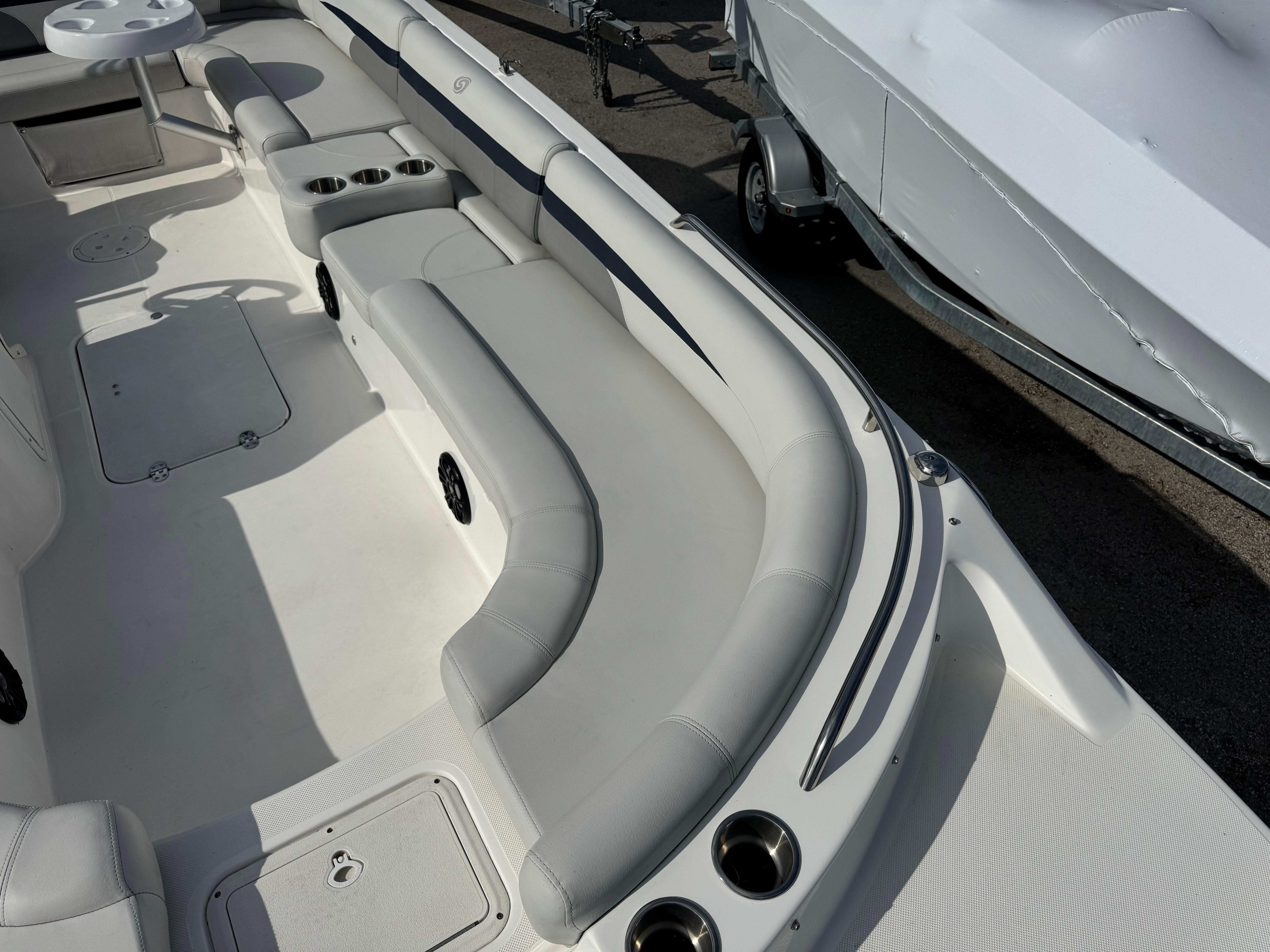 2023 Hurricane SUNDECK SPORT 201-3