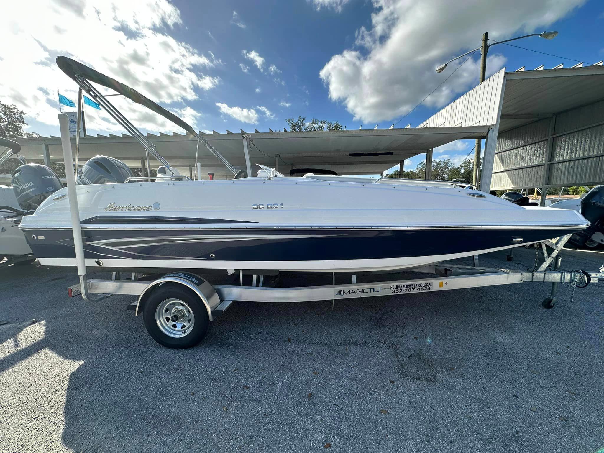 2023 Hurricane SUNDECK SPORT 201-4