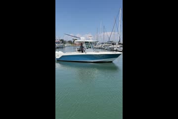 Boston-whaler 250-OUTRAGE video