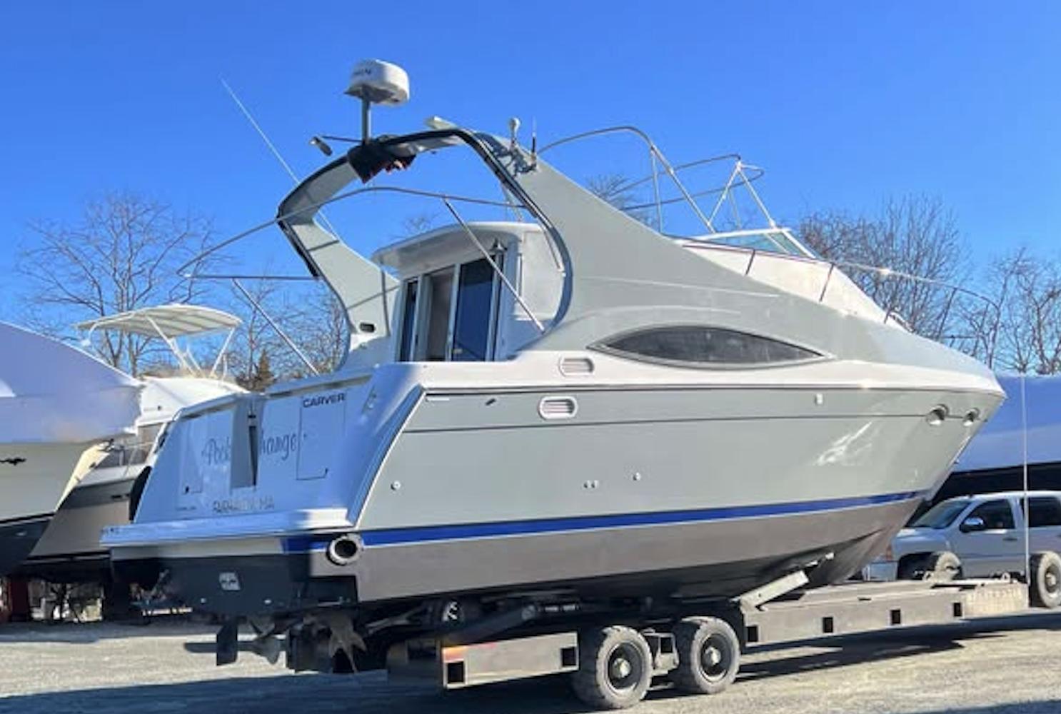 1997 Carver 350 Mariner