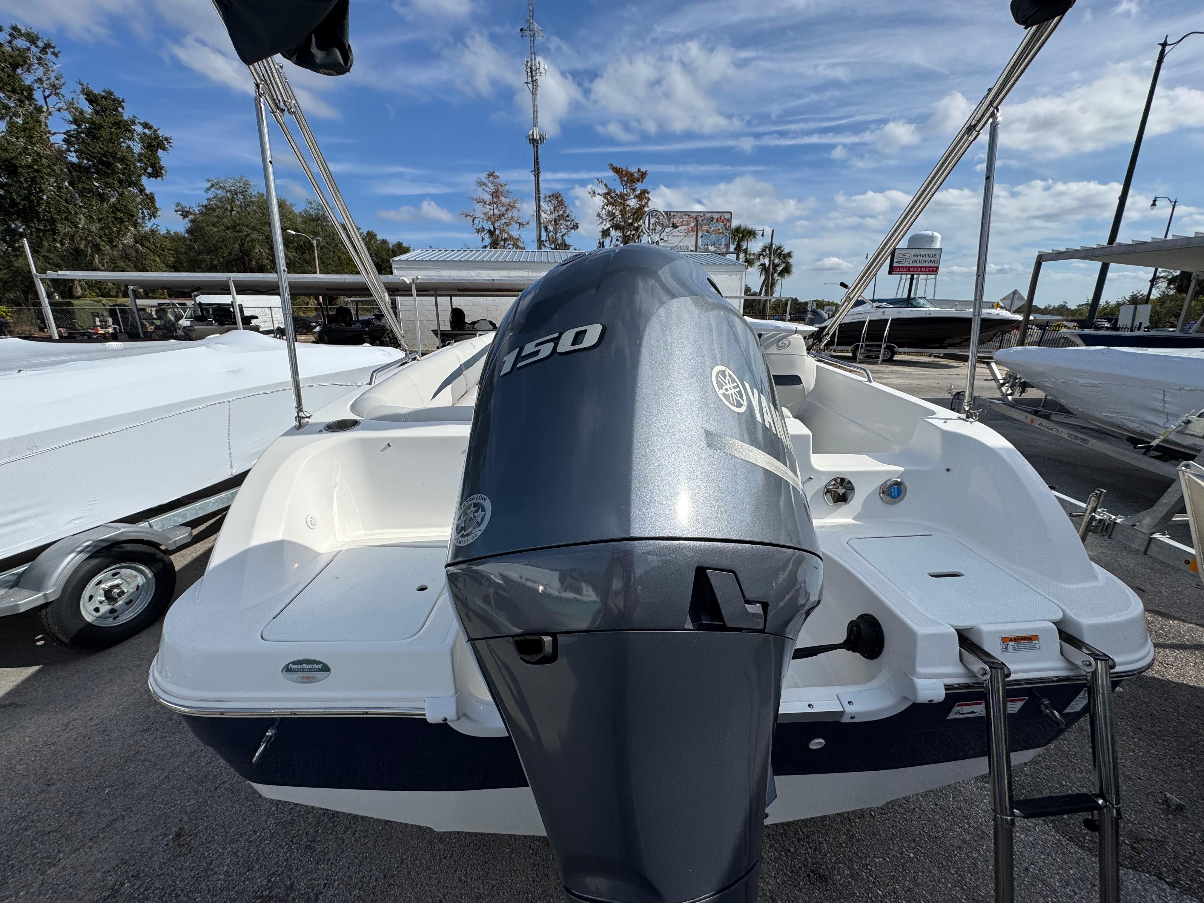 2023 Hurricane SUNDECK SPORT 201-11