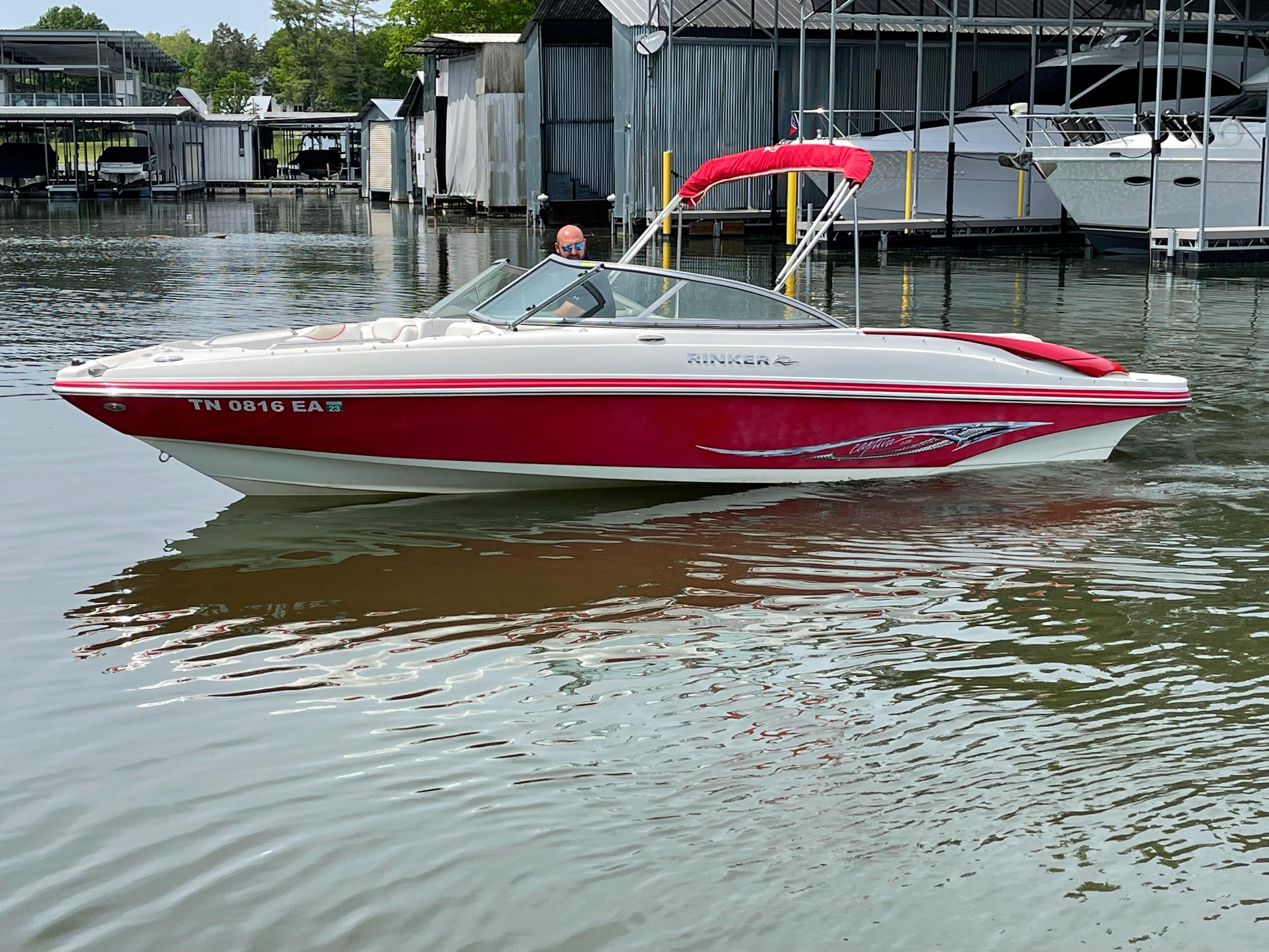 2006 Rinker 226 Captiva Bowrider | Yachts360