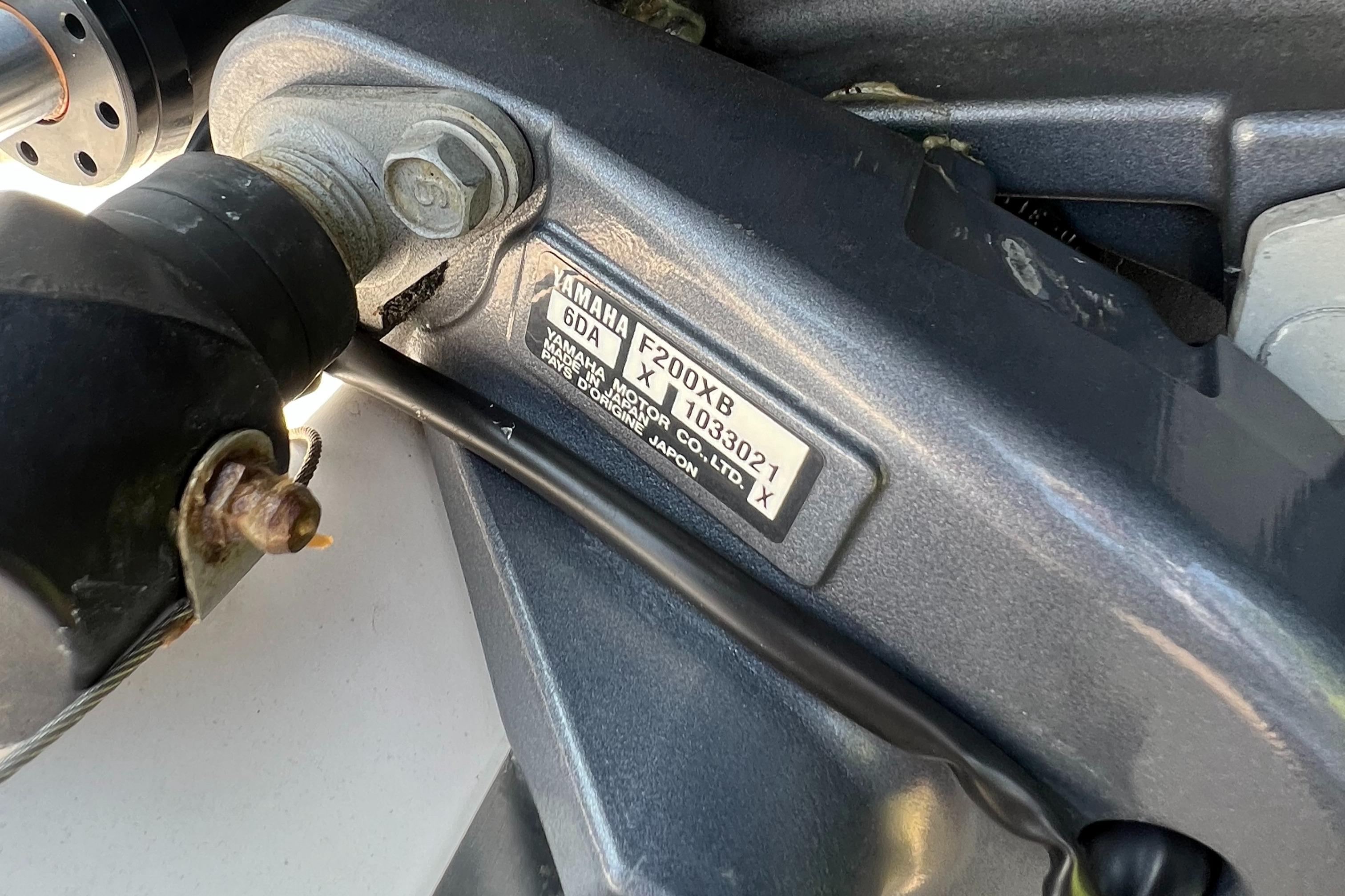 2018 Regal 23 OBX-40