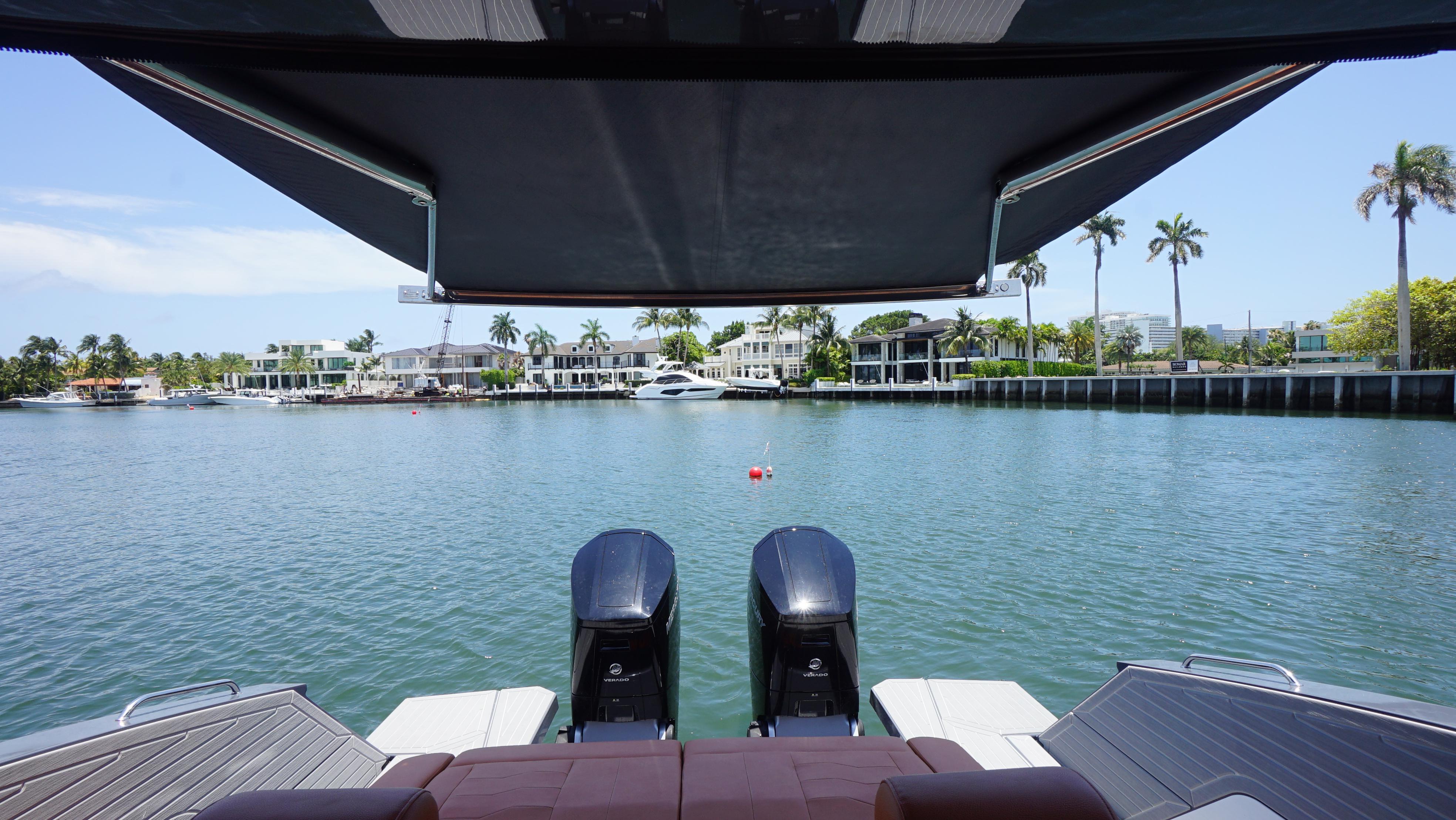 2023-cruisers-yachts-42-gls-ob-power-9825191-20250603111403361-1_XLARGE