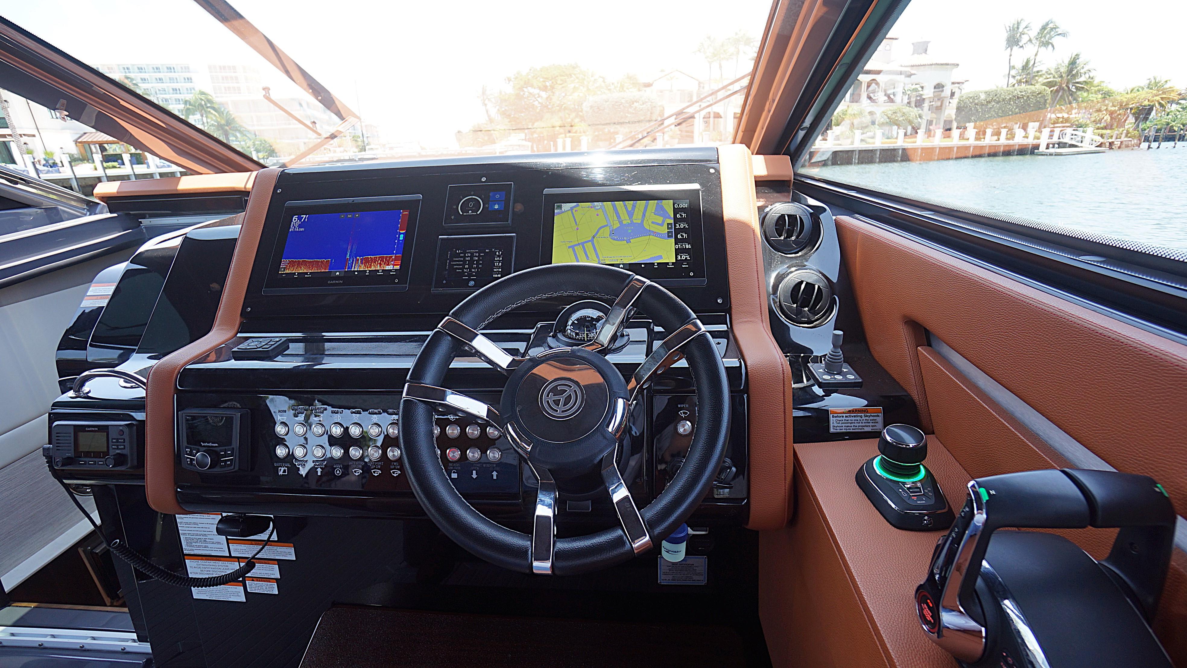 2023-cruisers-yachts-42-gls-ob-power-9825191-20250603111415080-1_XLARGE