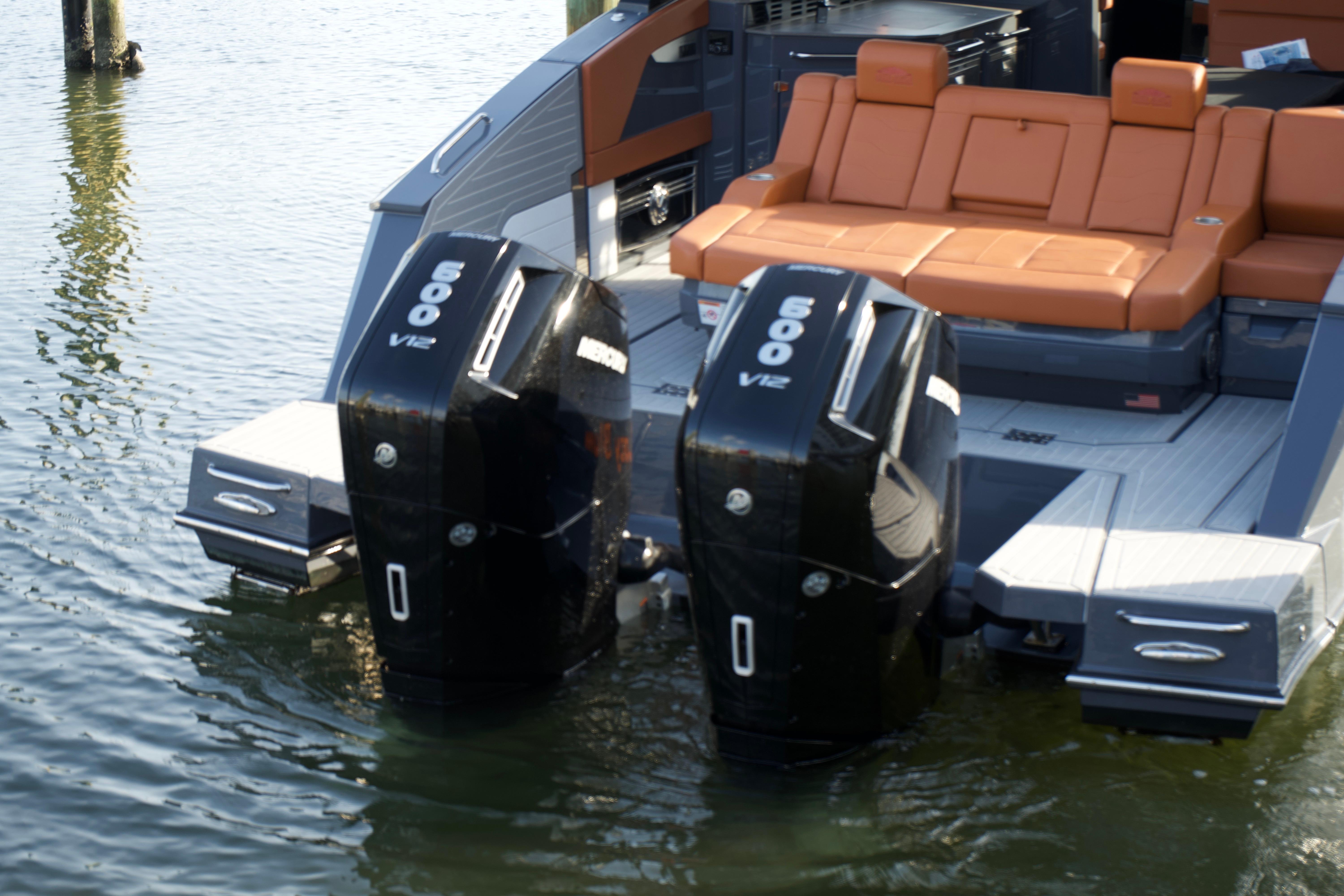 2023-cruisers-yachts-42-gls-ob-power-9825191-20250612133900148-1_XLARGE