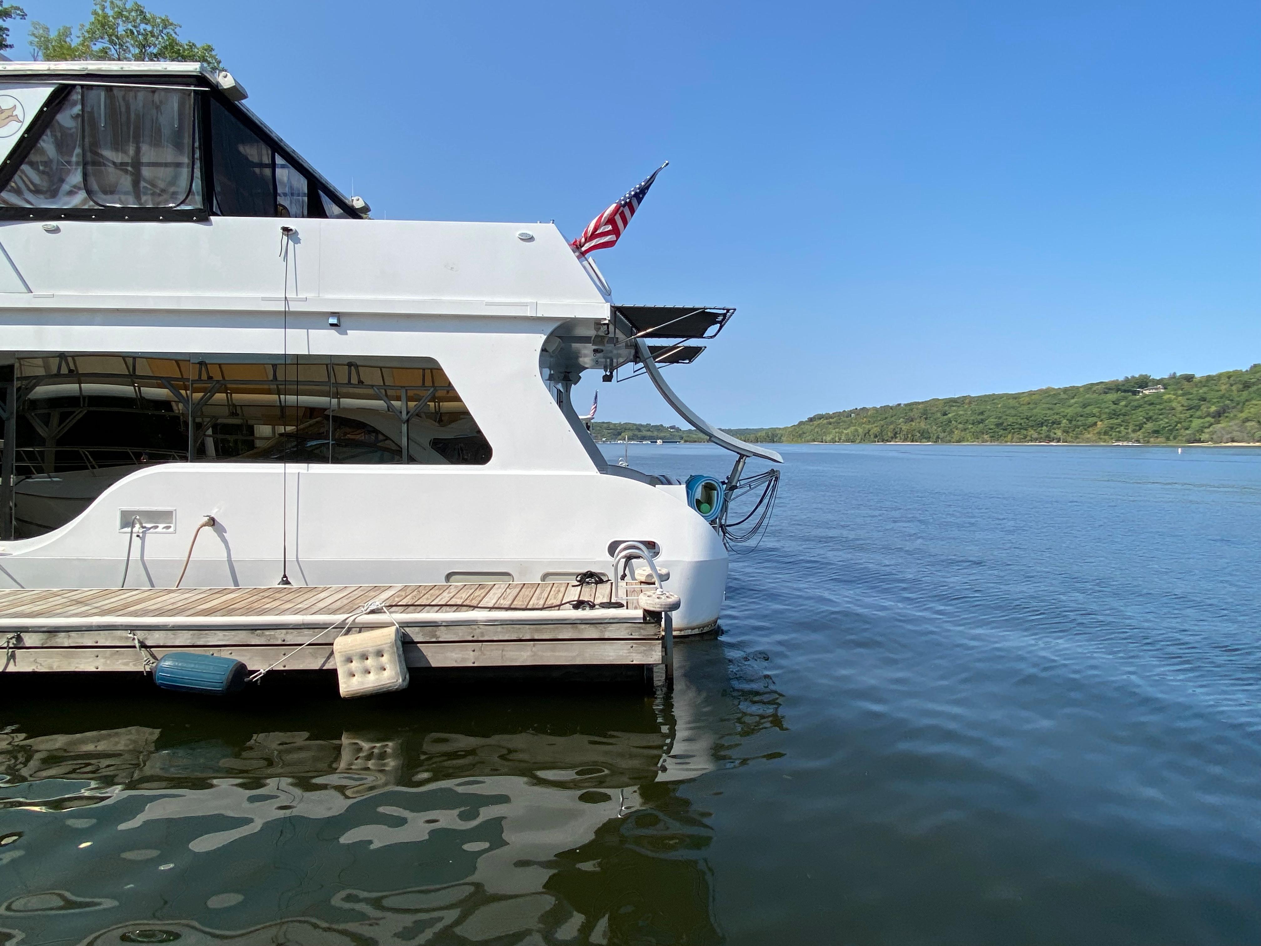 Skipperliner-Millenium 2005-Flock of Doves MN-US-9642755 | Thumbnail