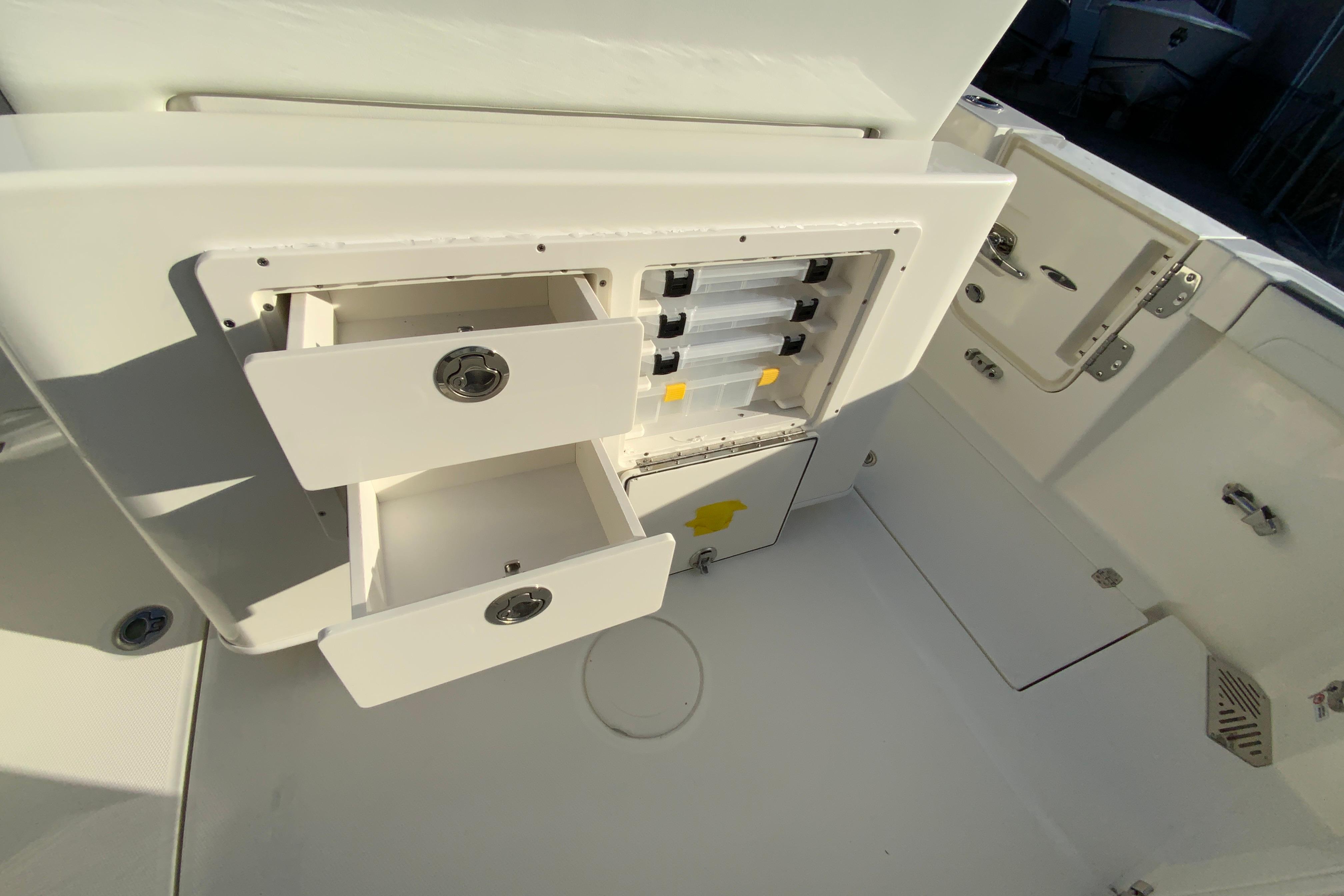 2026 Cobia 245 Center Console-20