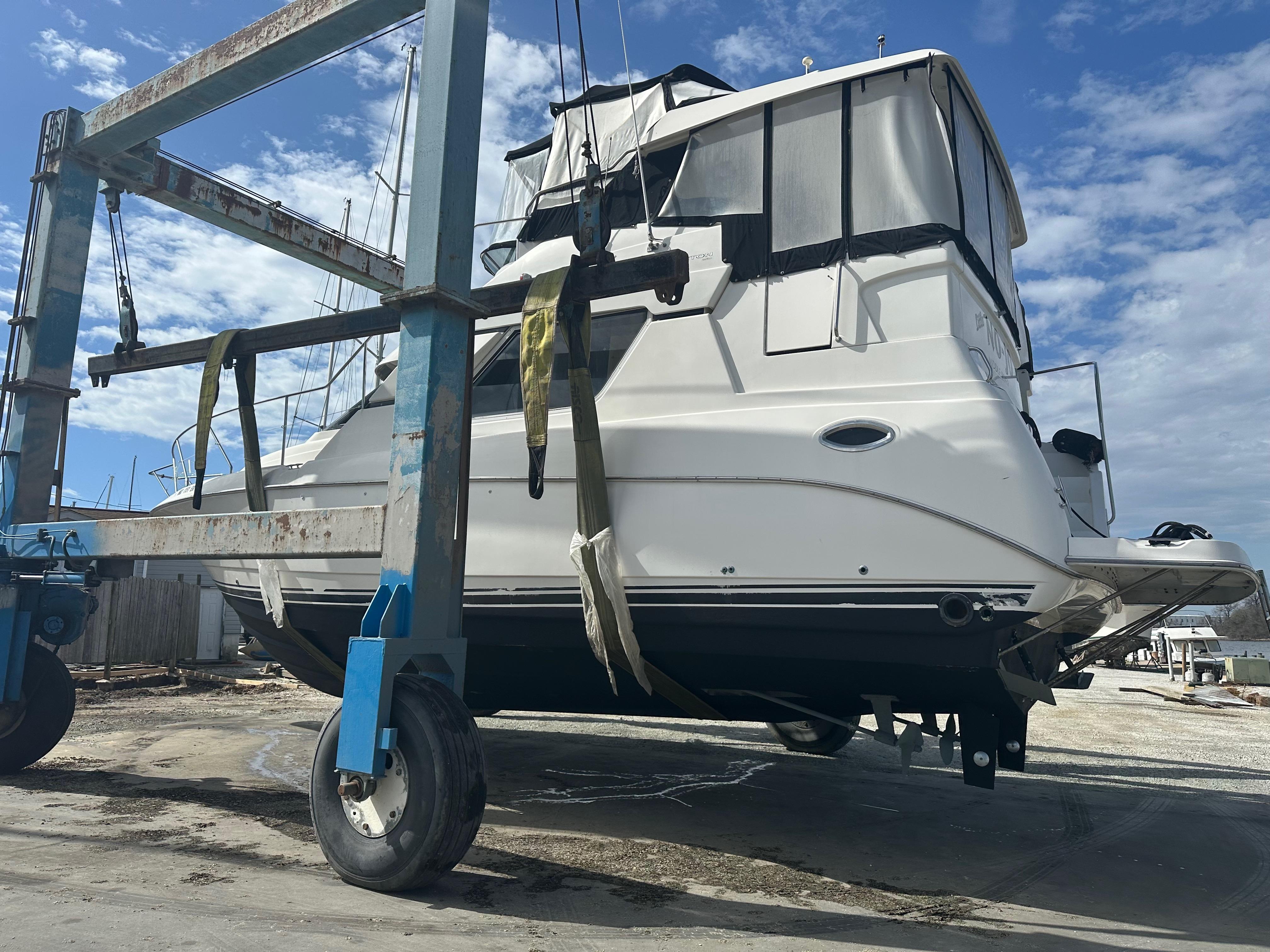 2001-silverton-352-motor-yacht-power-9435200-976054511-0-010420251918-69