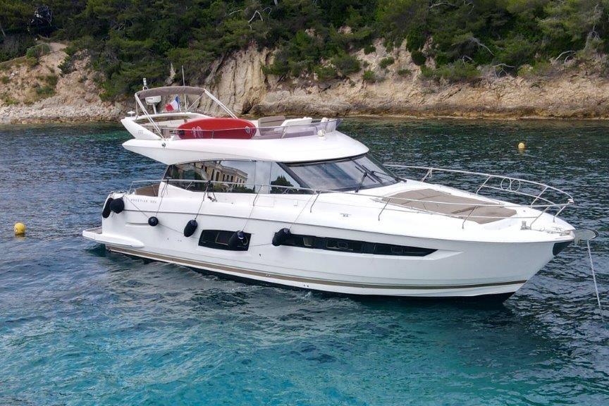 2015 Prestige 52 