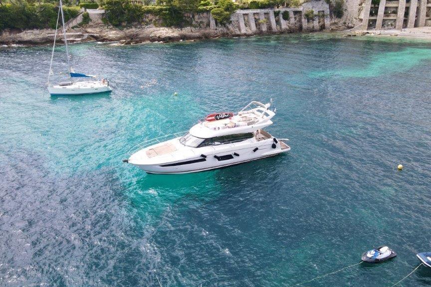 2015 Prestige 52 