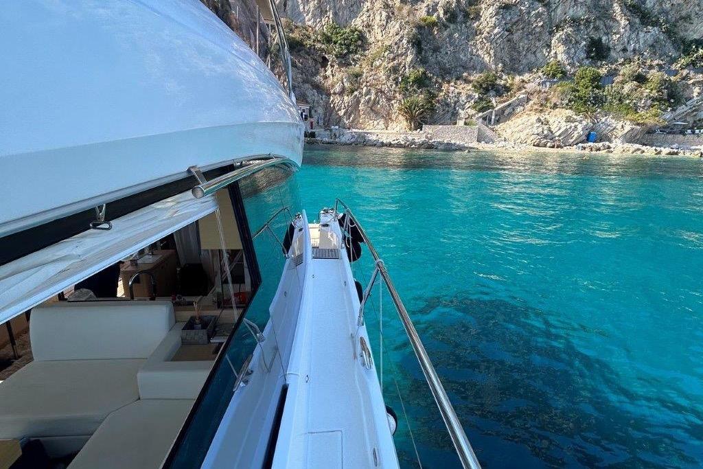 2015 Prestige 52 