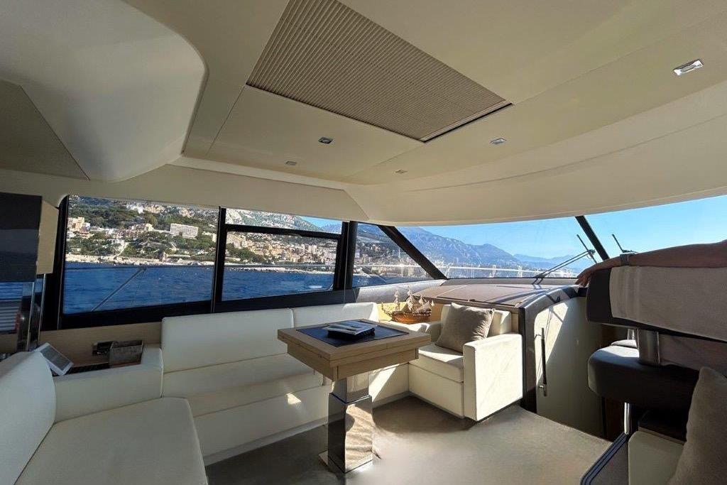 2015 Prestige 52 