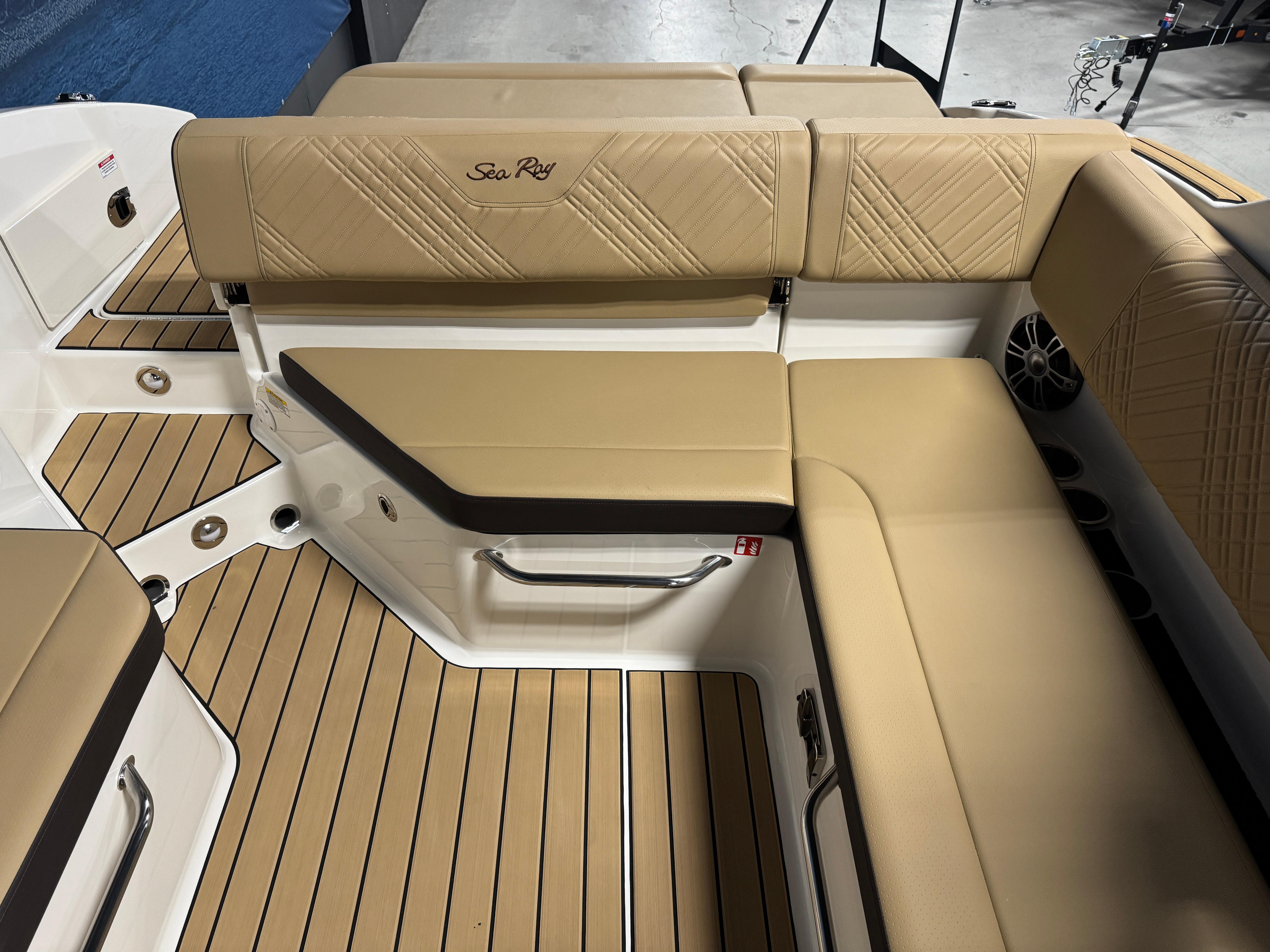 2025 Sea Ray SDX 270 Surf #S1923C inventory image at Sun Country Marine Group, Irvine 2025 Sea Ray SDX 270 Surf #S1923C inventory image at Sun Country Marine Group, Irvine