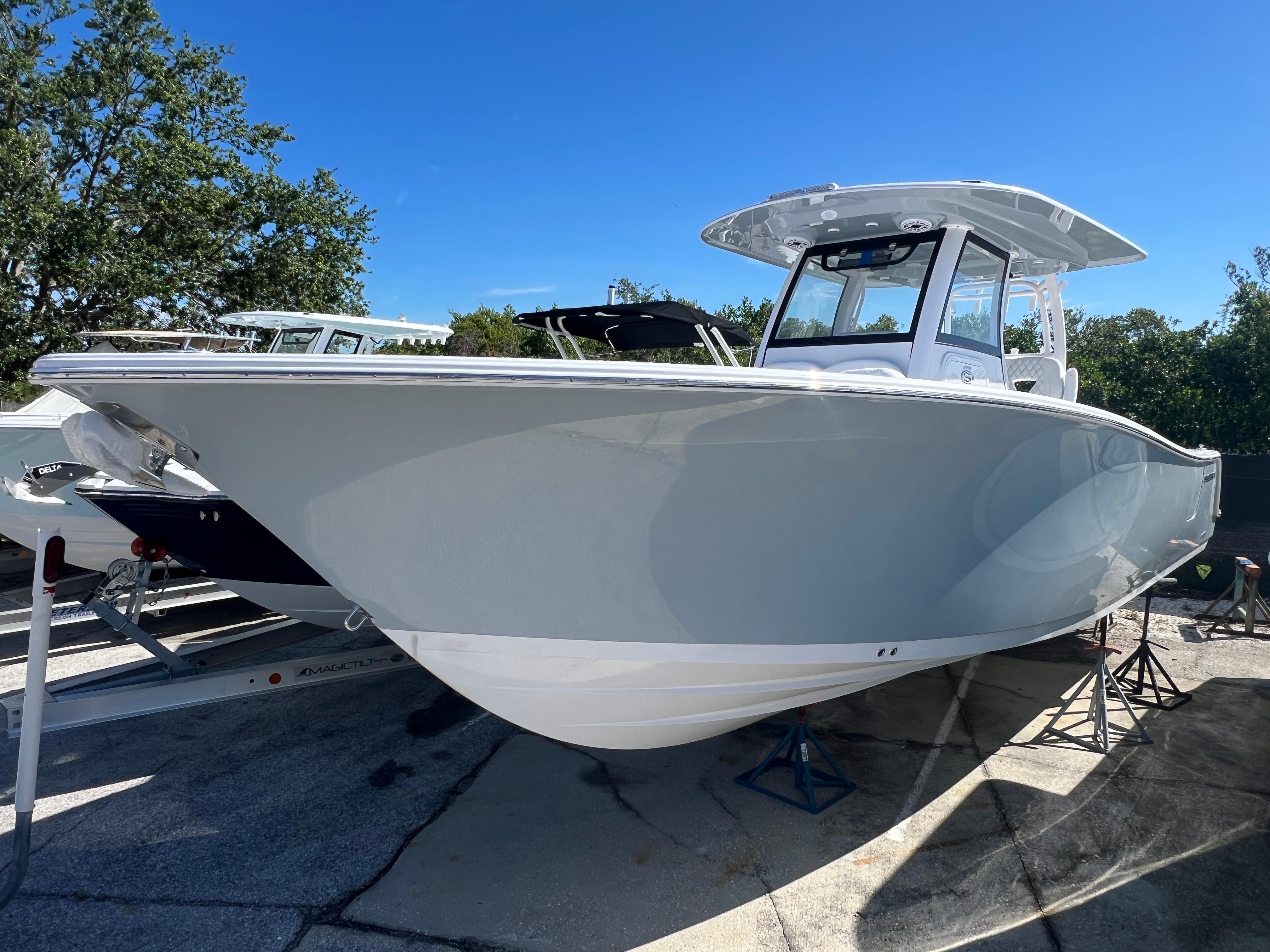 2025 Sportsman Open 302 Center Console
