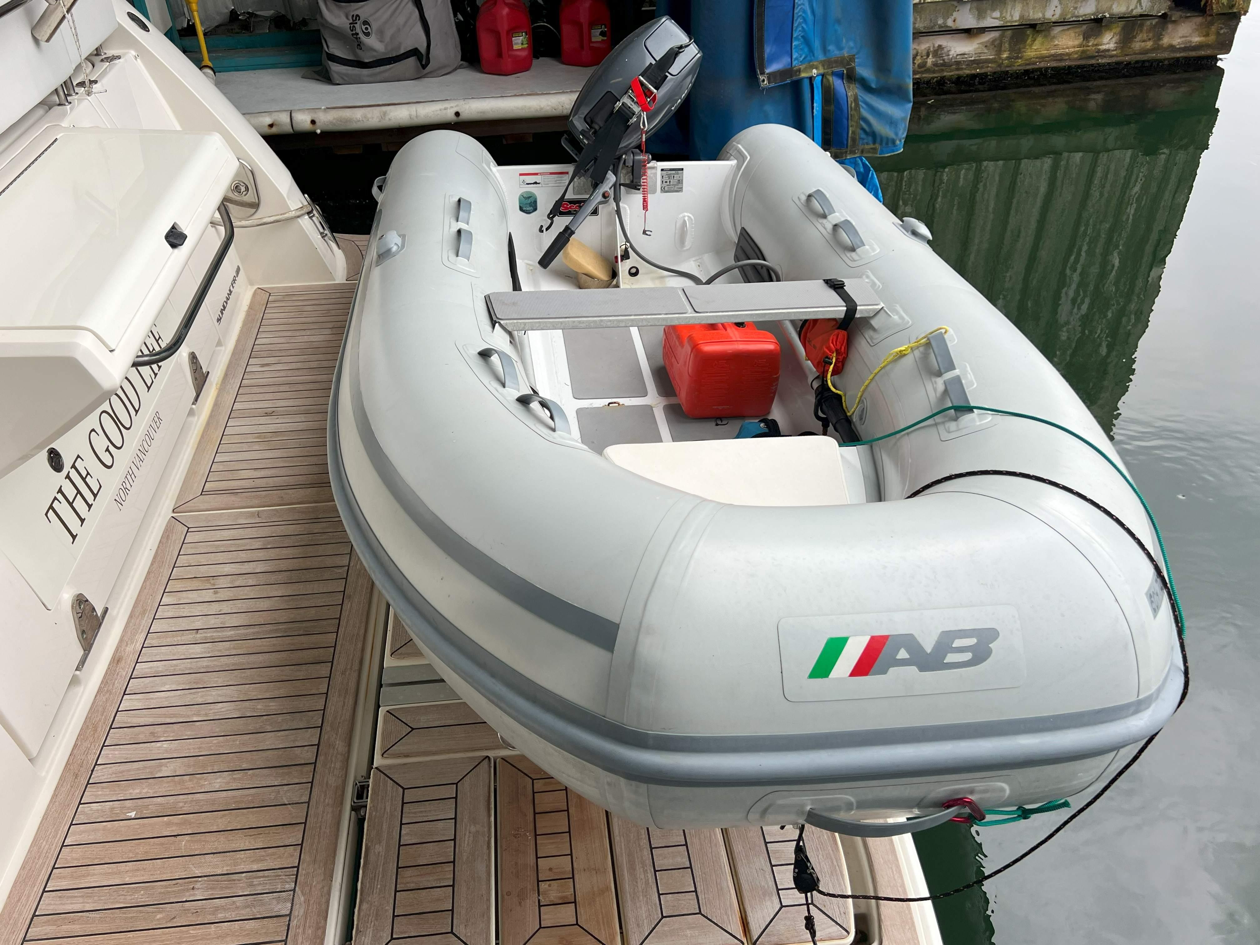 2017-sea-ray-400-sundancer-power-9825214-20250623130103257-1