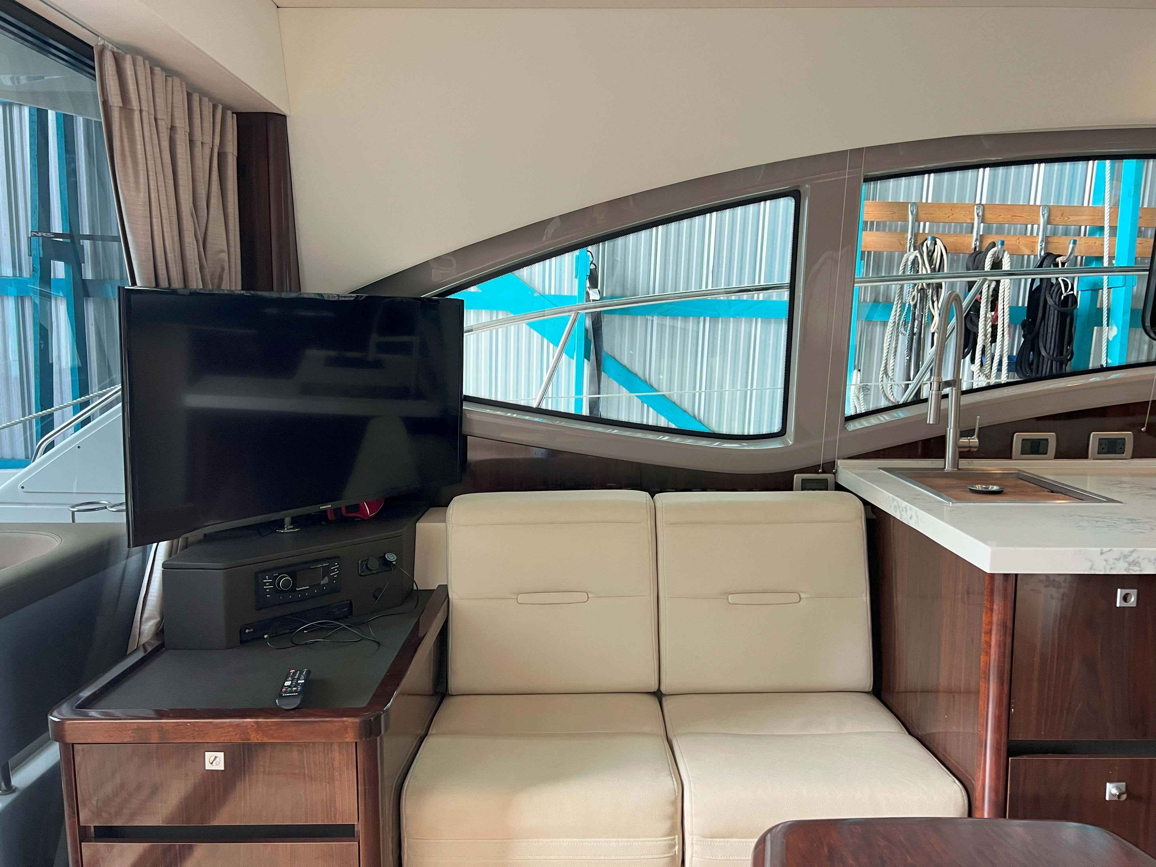 2017-sea-ray-400-sundancer-power-9825214-20250623130237956-1