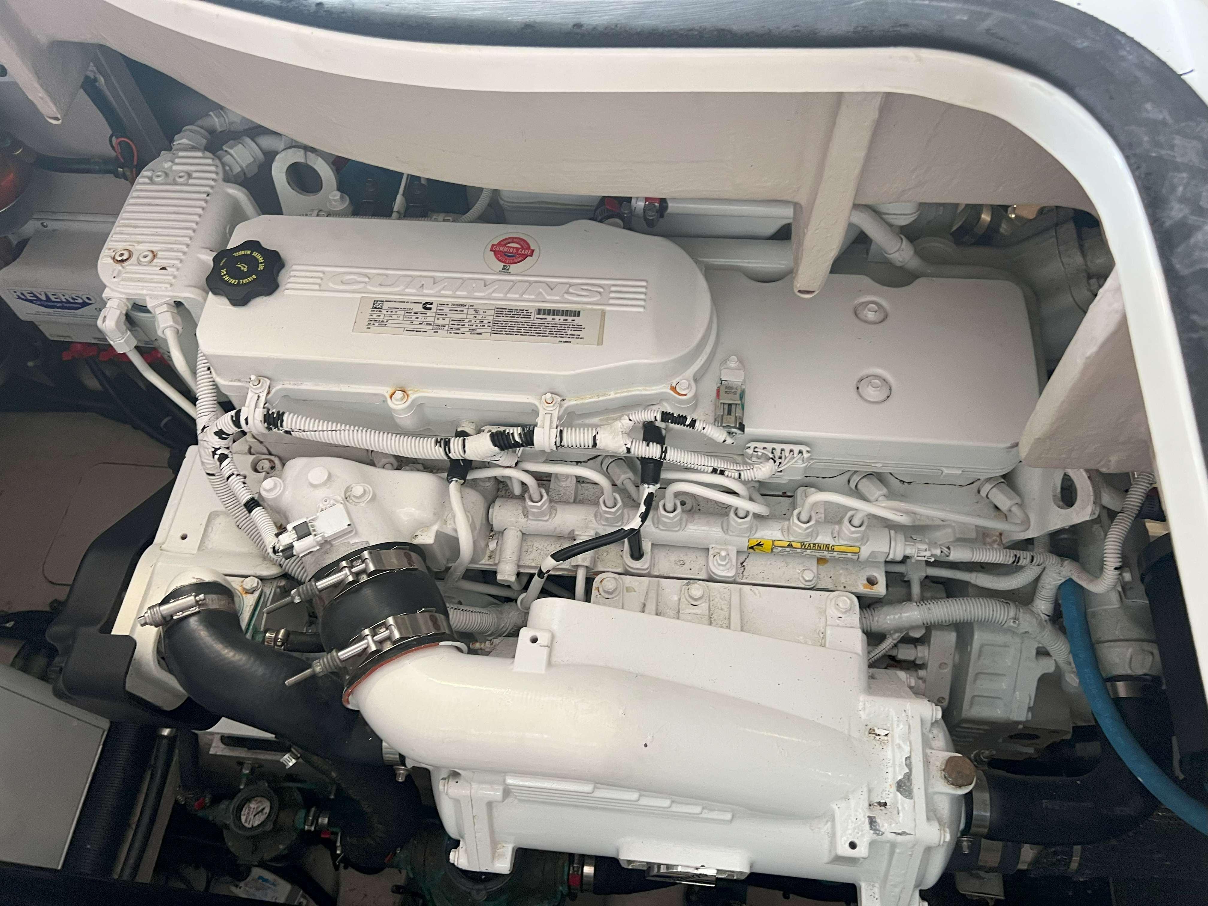 2017-sea-ray-400-sundancer-power-9825214-20250623130330530-1