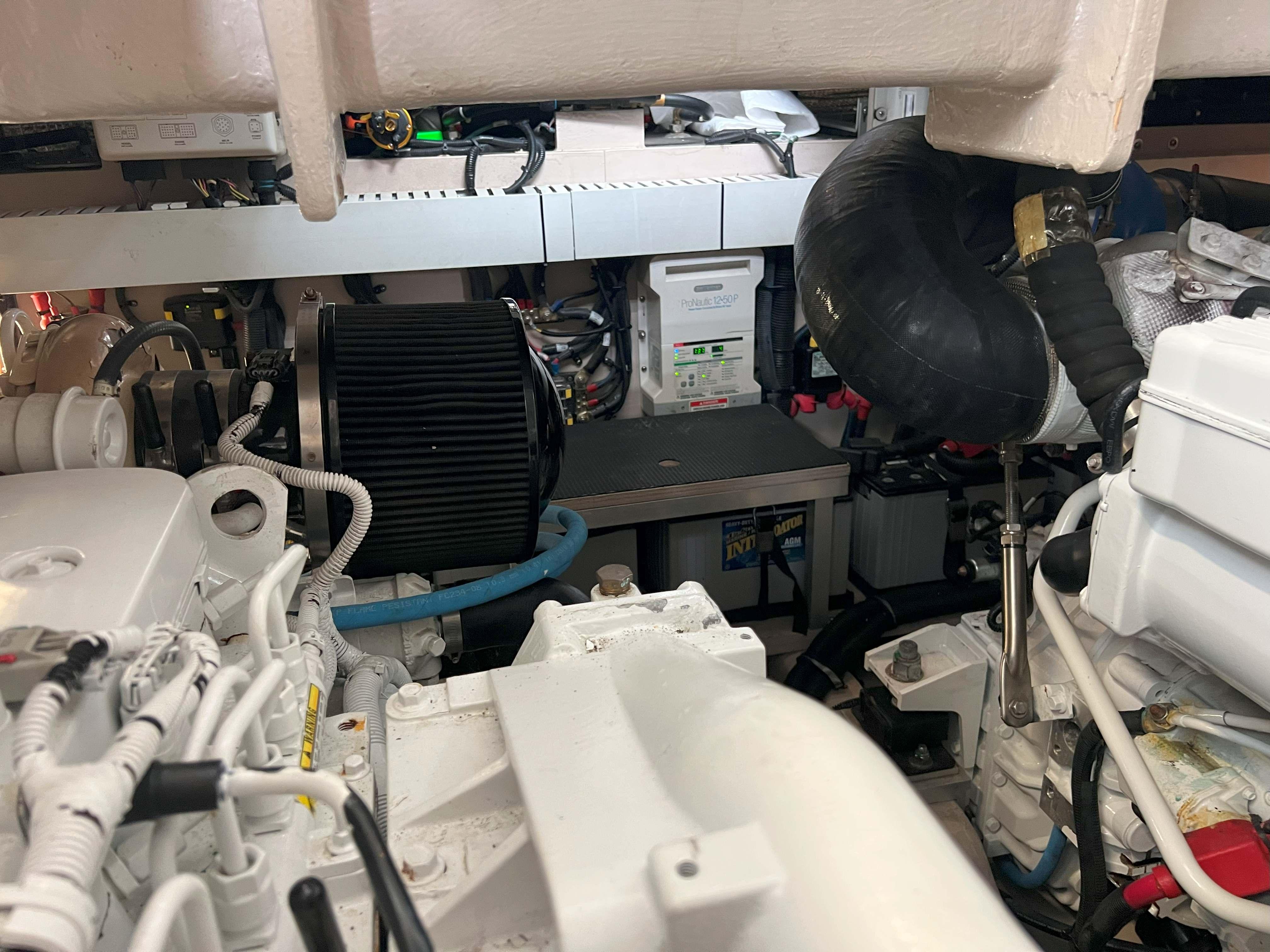 2017-sea-ray-400-sundancer-power-9825214-20250623130332566-1