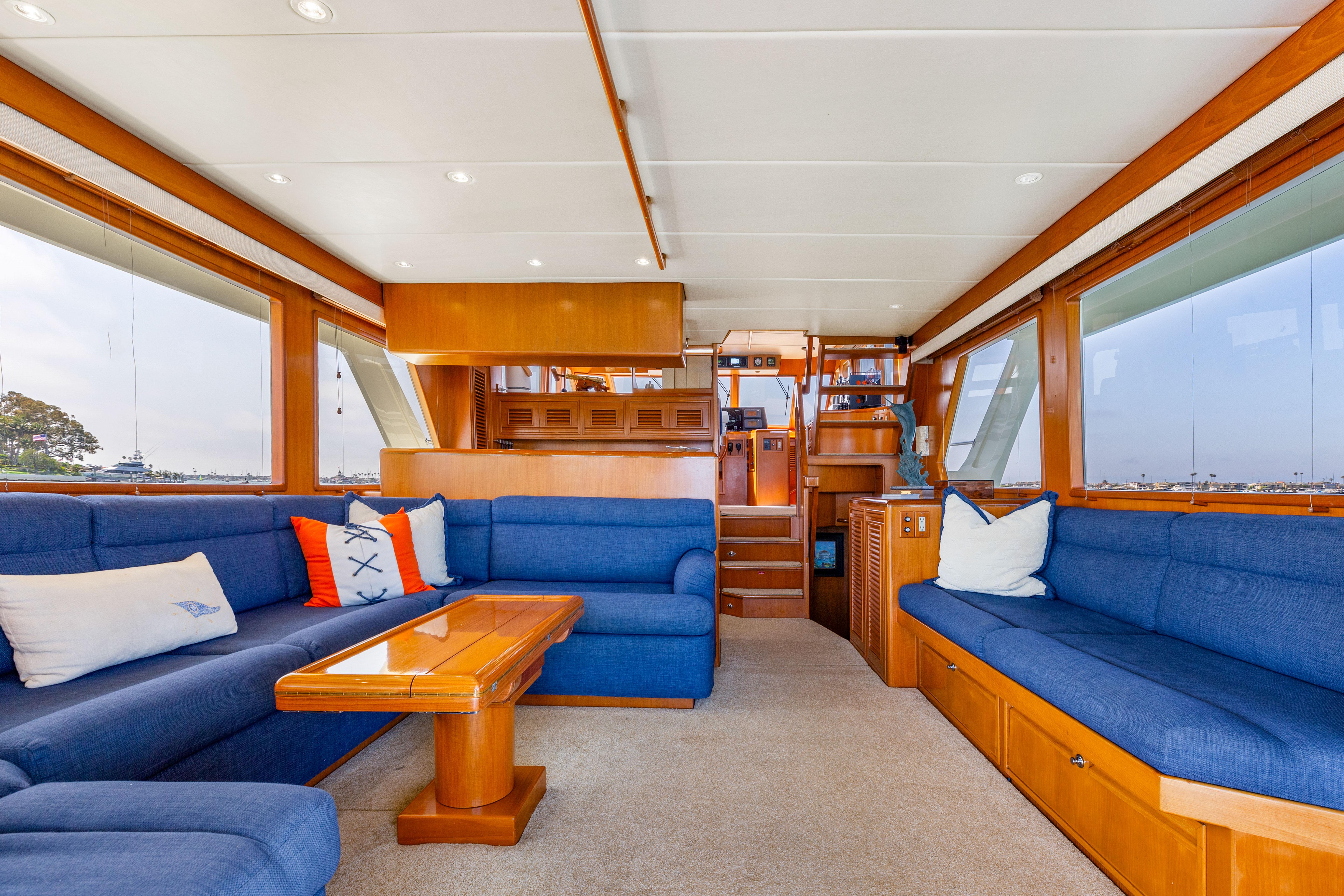 2003 Offshore 62 pilot house