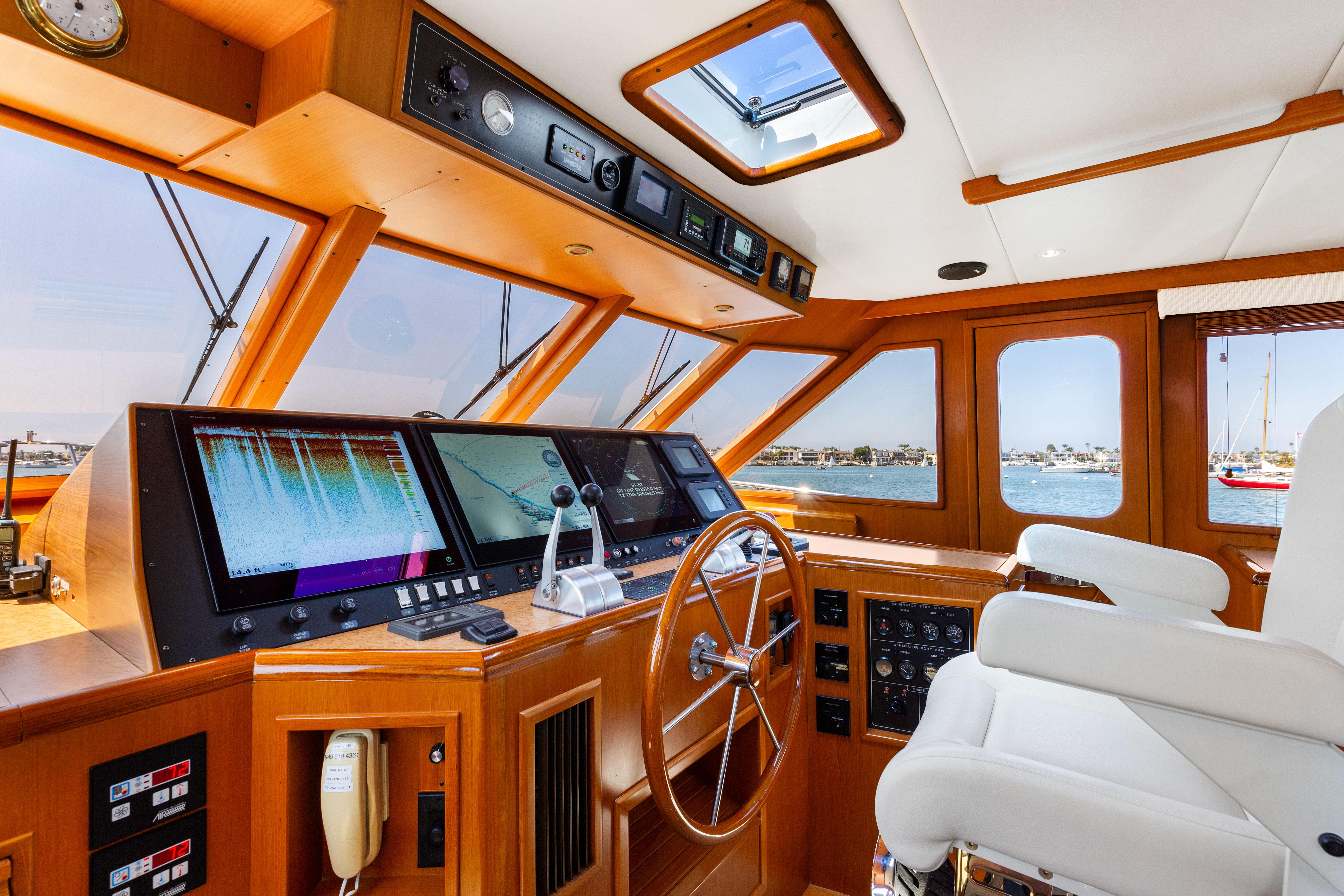 2003 Offshore 62 pilot house