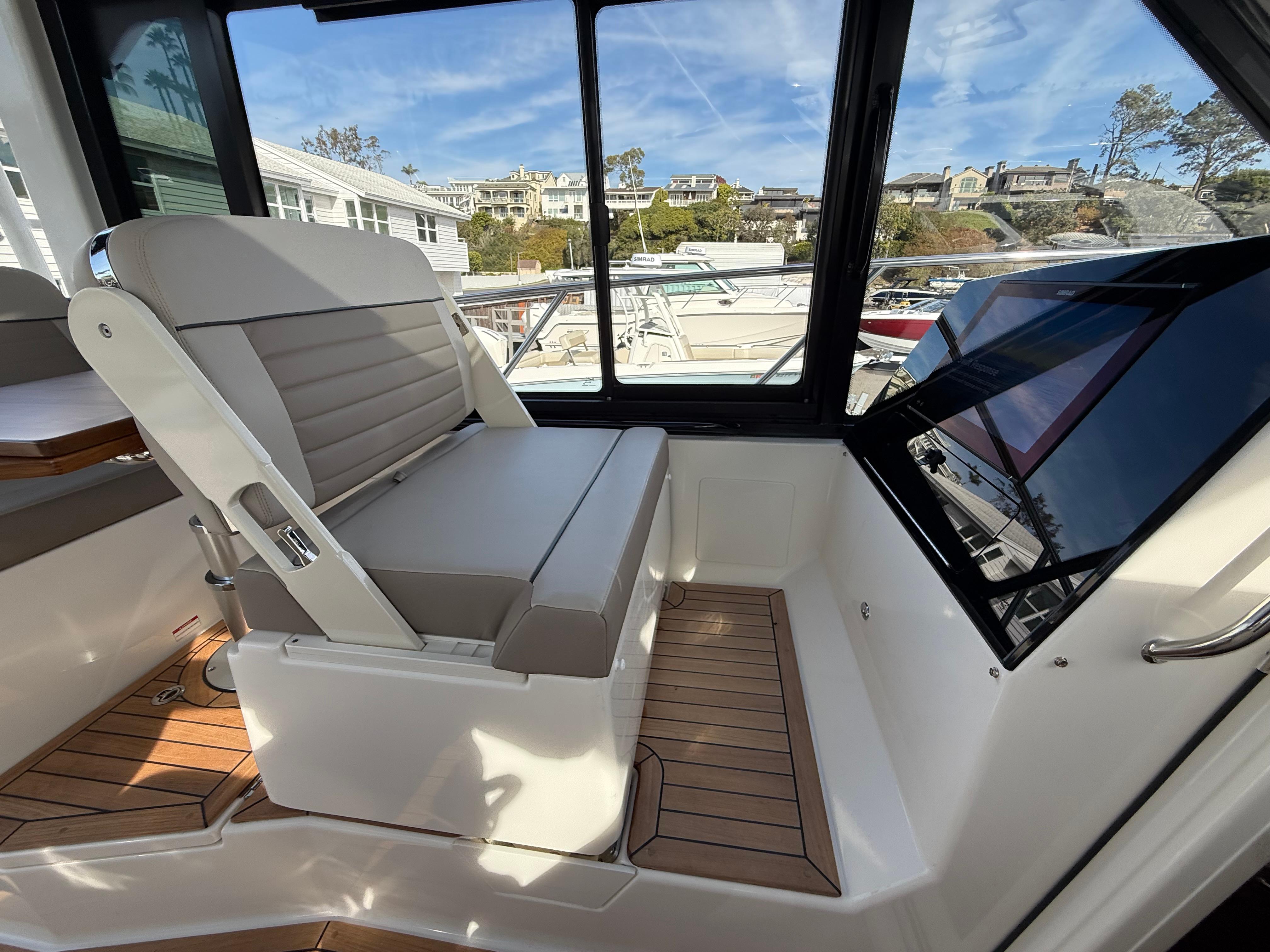 2025 Boston Whaler 365 Conquest #BW0008F inventory image at Sun Country Marine Group, Newport Beach 2025 Boston Whaler 365 Conquest #BW0008F inventory image at Sun Country Marine Group, Newport Beach