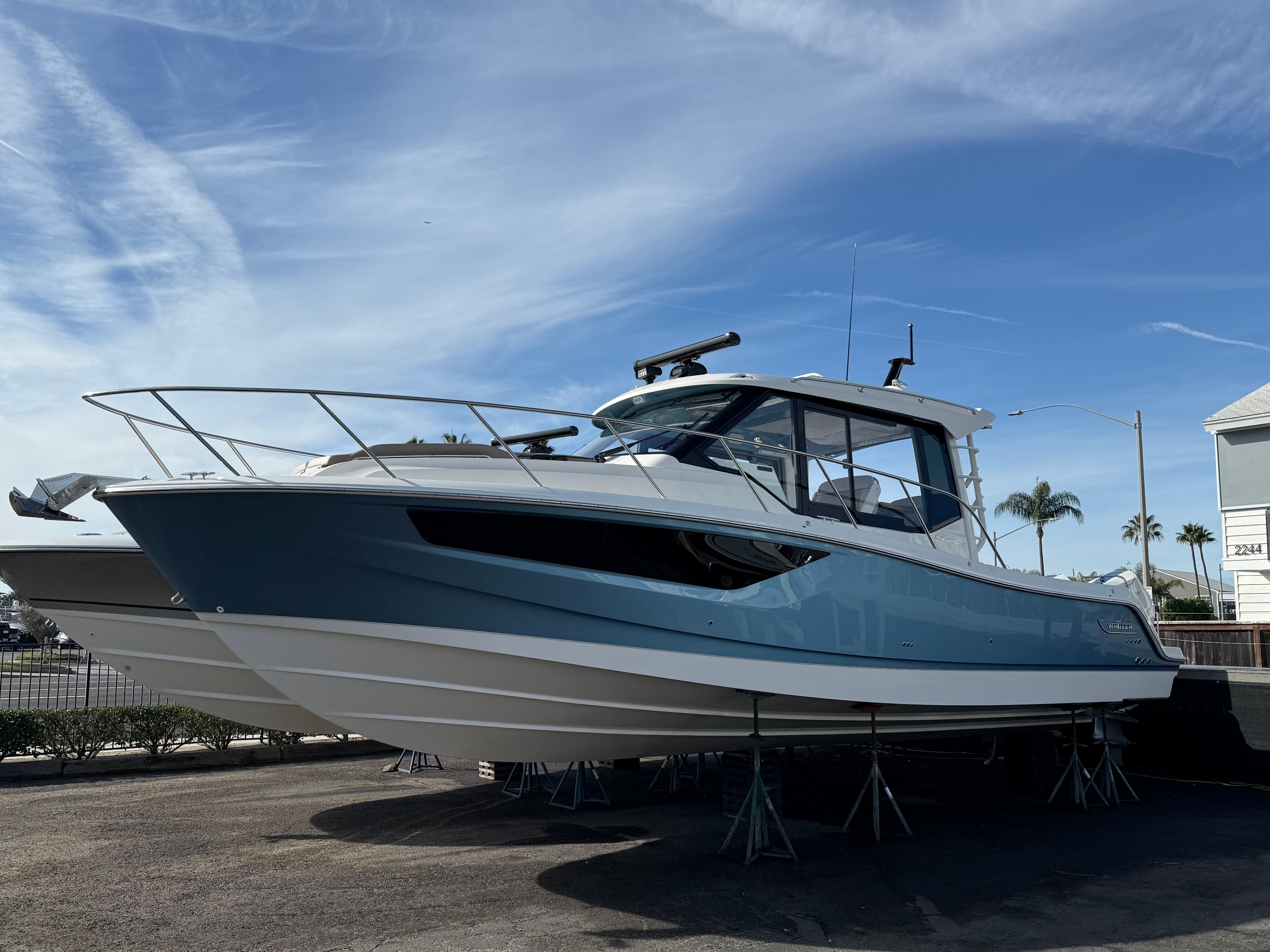 2025 Boston Whaler 365 Conquest #BW0008F primary image