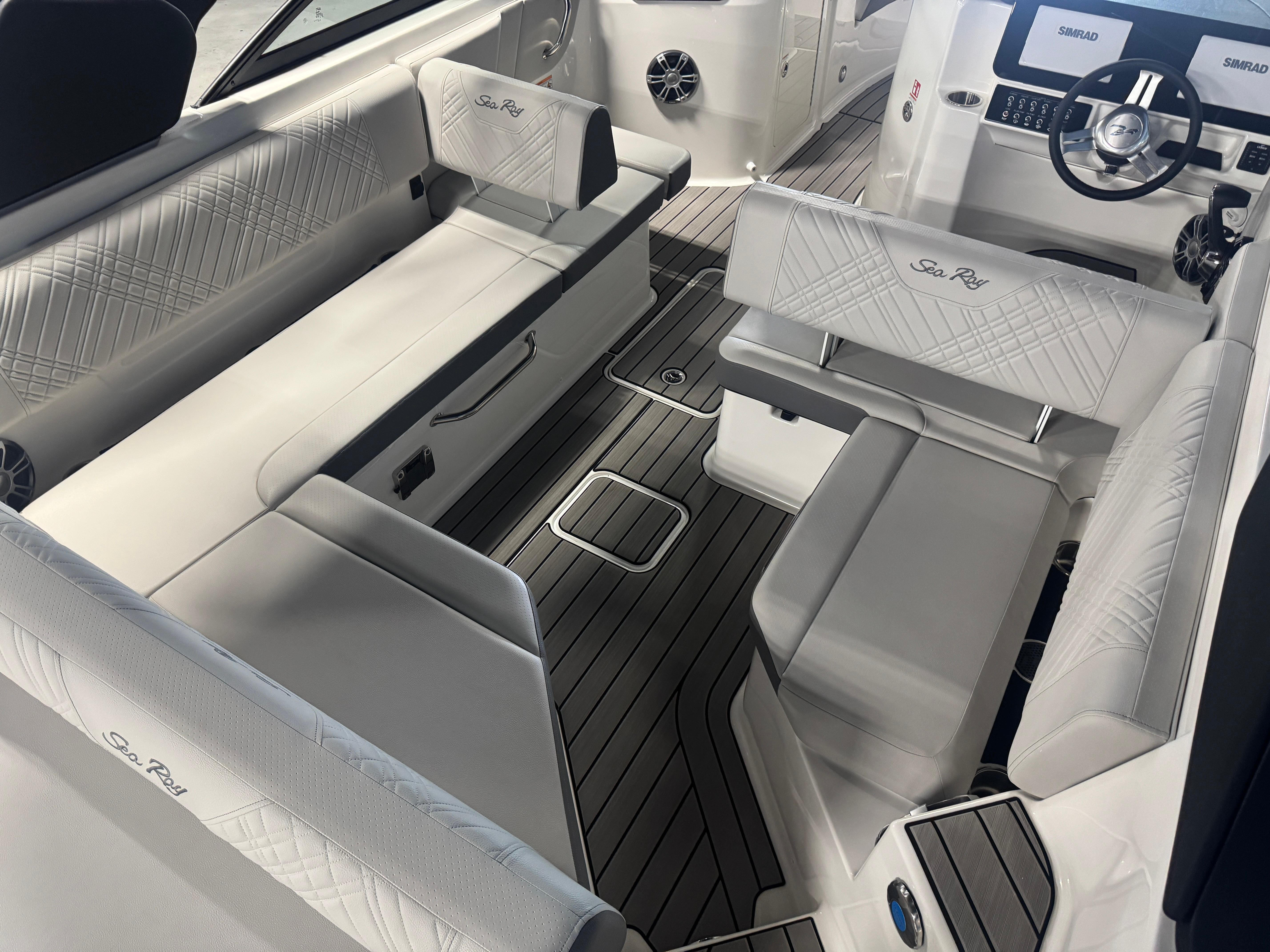 2025 Sea Ray SDX 250 #S1495J inventory image at Sun Country Marine Group, Irvine 2025 Sea Ray SDX 250 #S1495J inventory image at Sun Country Marine Group, Irvine