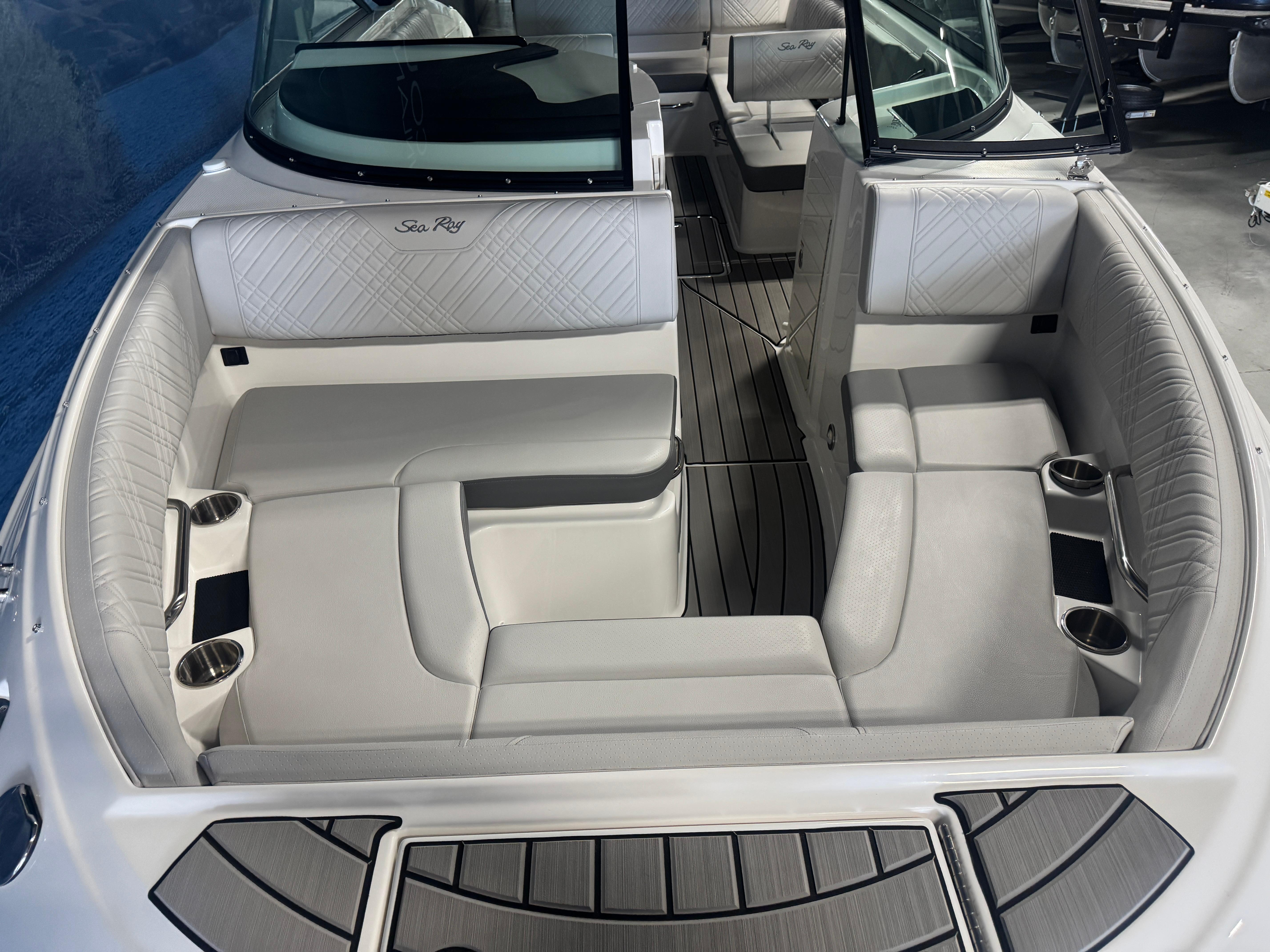 2025 Sea Ray SDX 250 #S1495J inventory image at Sun Country Marine Group, Irvine 2025 Sea Ray SDX 250 #S1495J inventory image at Sun Country Marine Group, Irvine