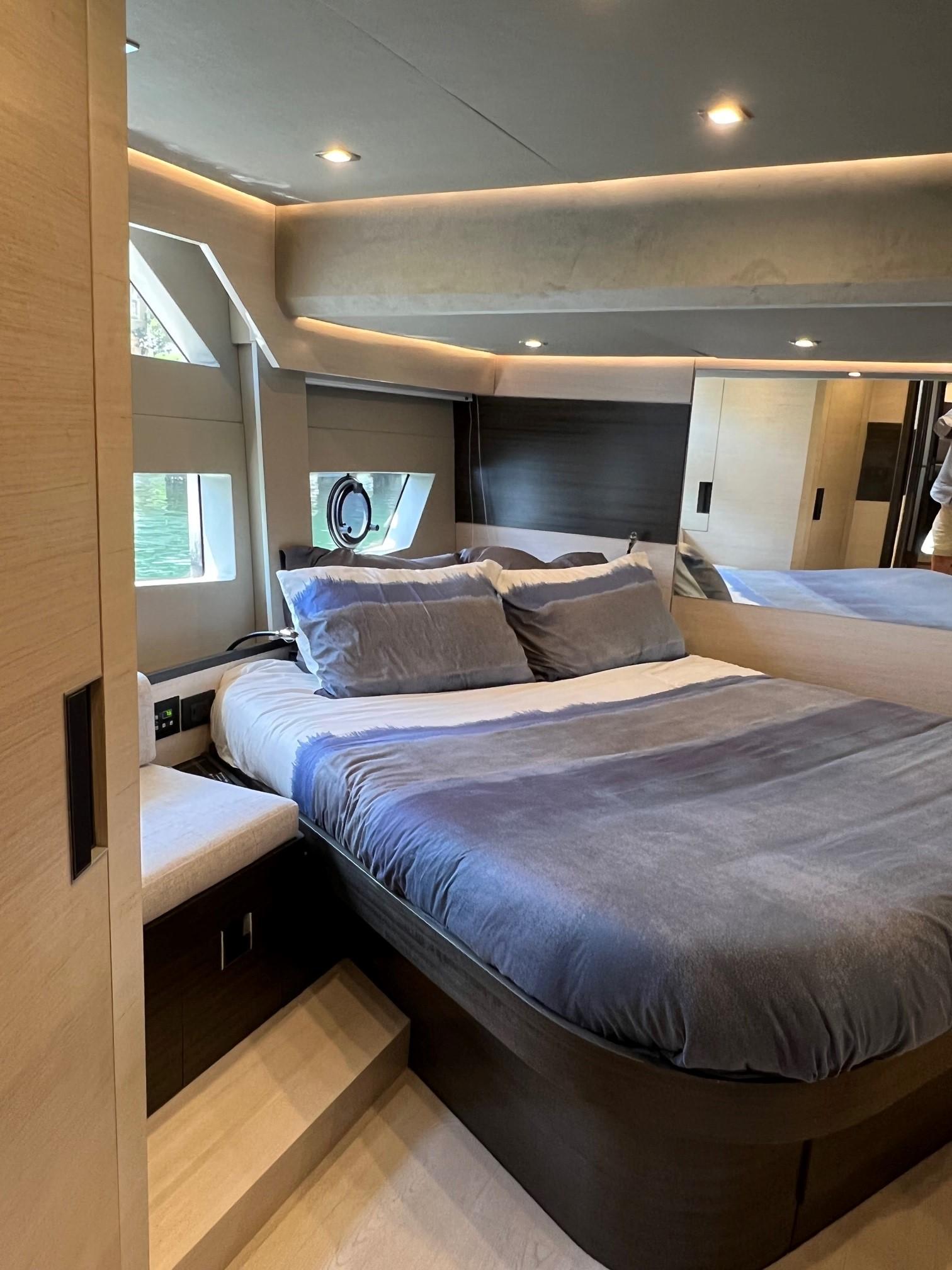 Okean 50 - Jacki - VIP Stateroom