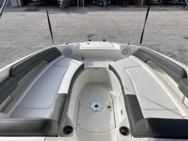 2011 Sea Ray 260 Sundeck