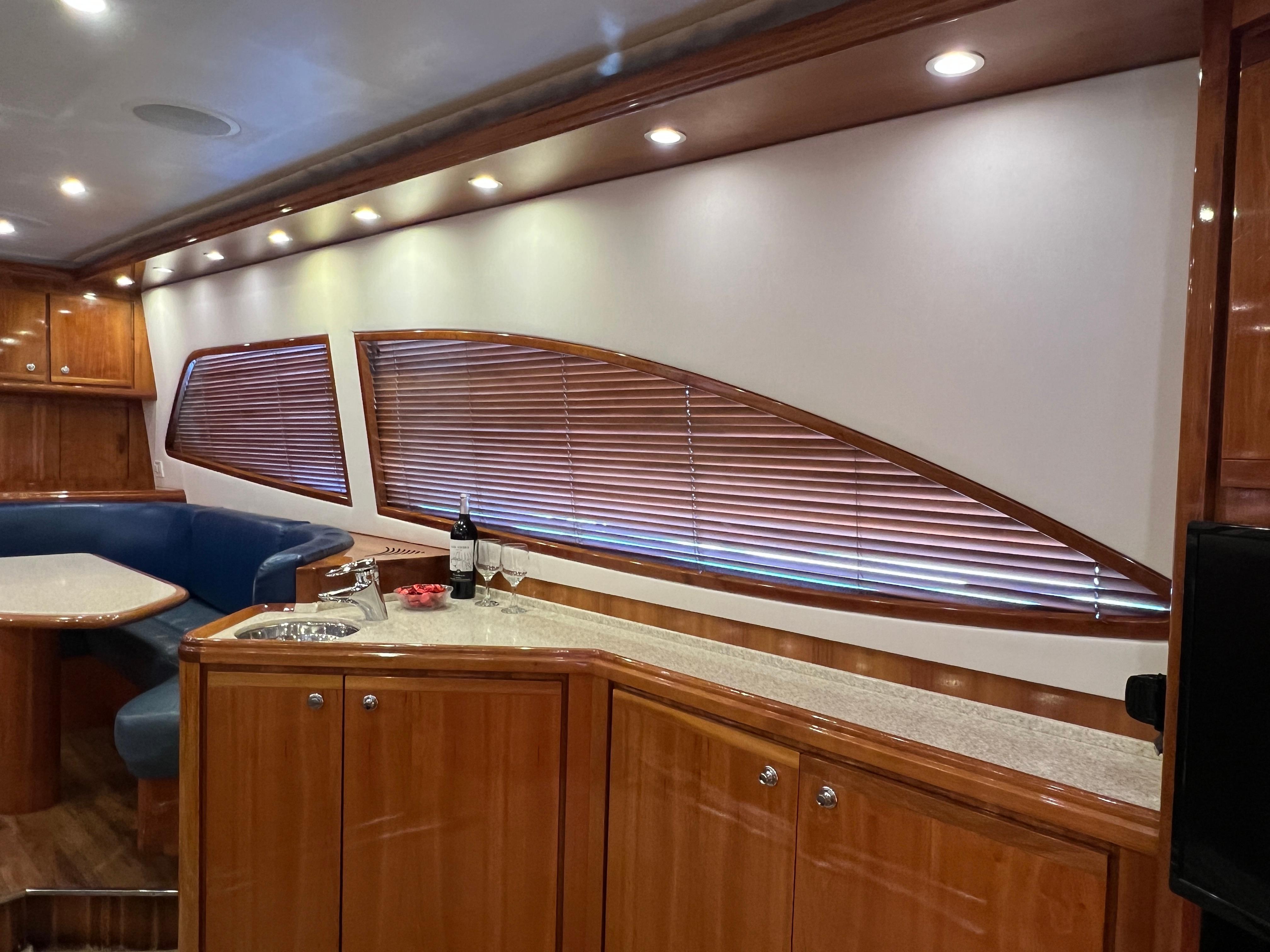 Bertram-570 Convertible 2004-Quite Nice FL-US-9675227 | Thumbnail